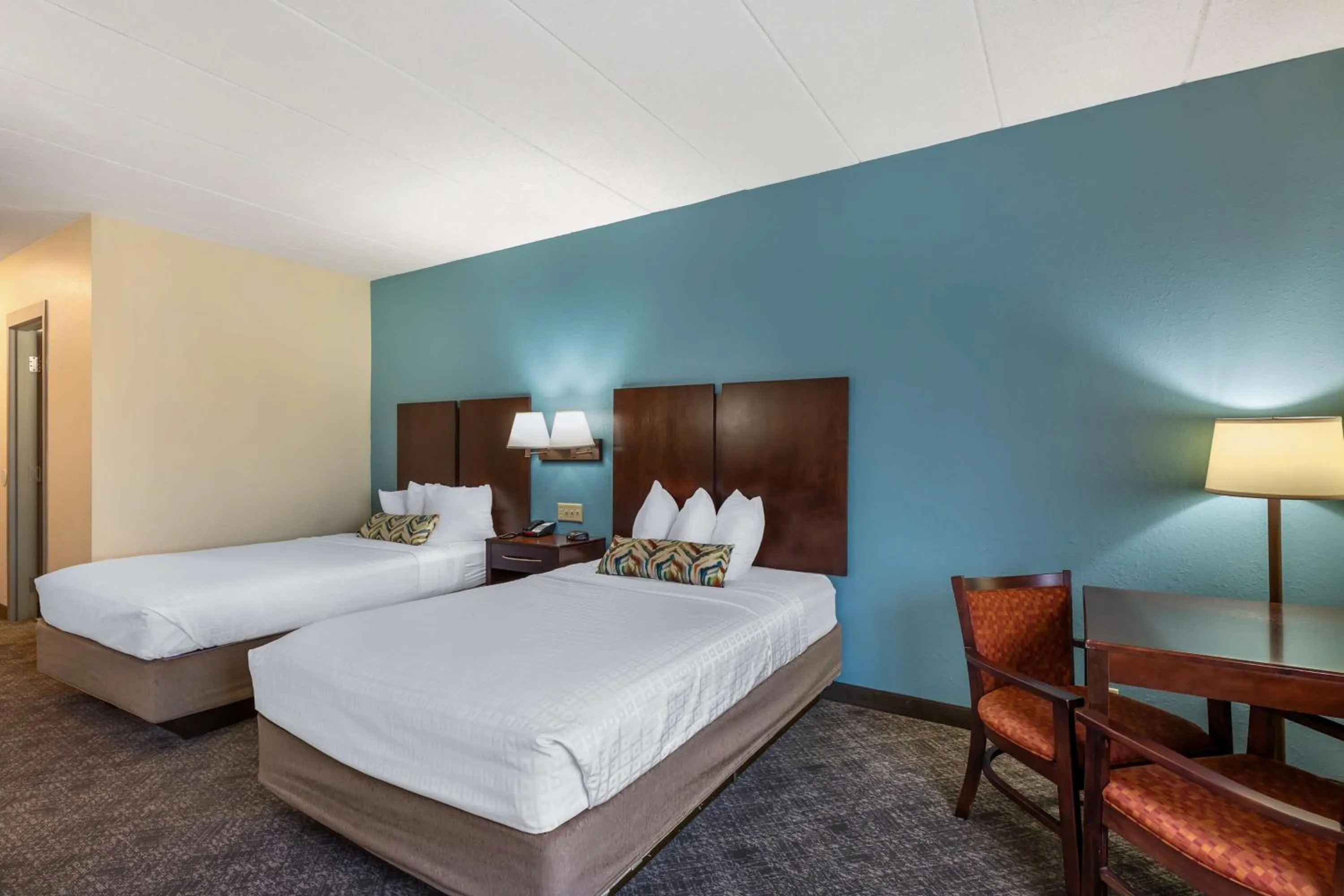 Bedroom, Bed in Best Western Port Clinton