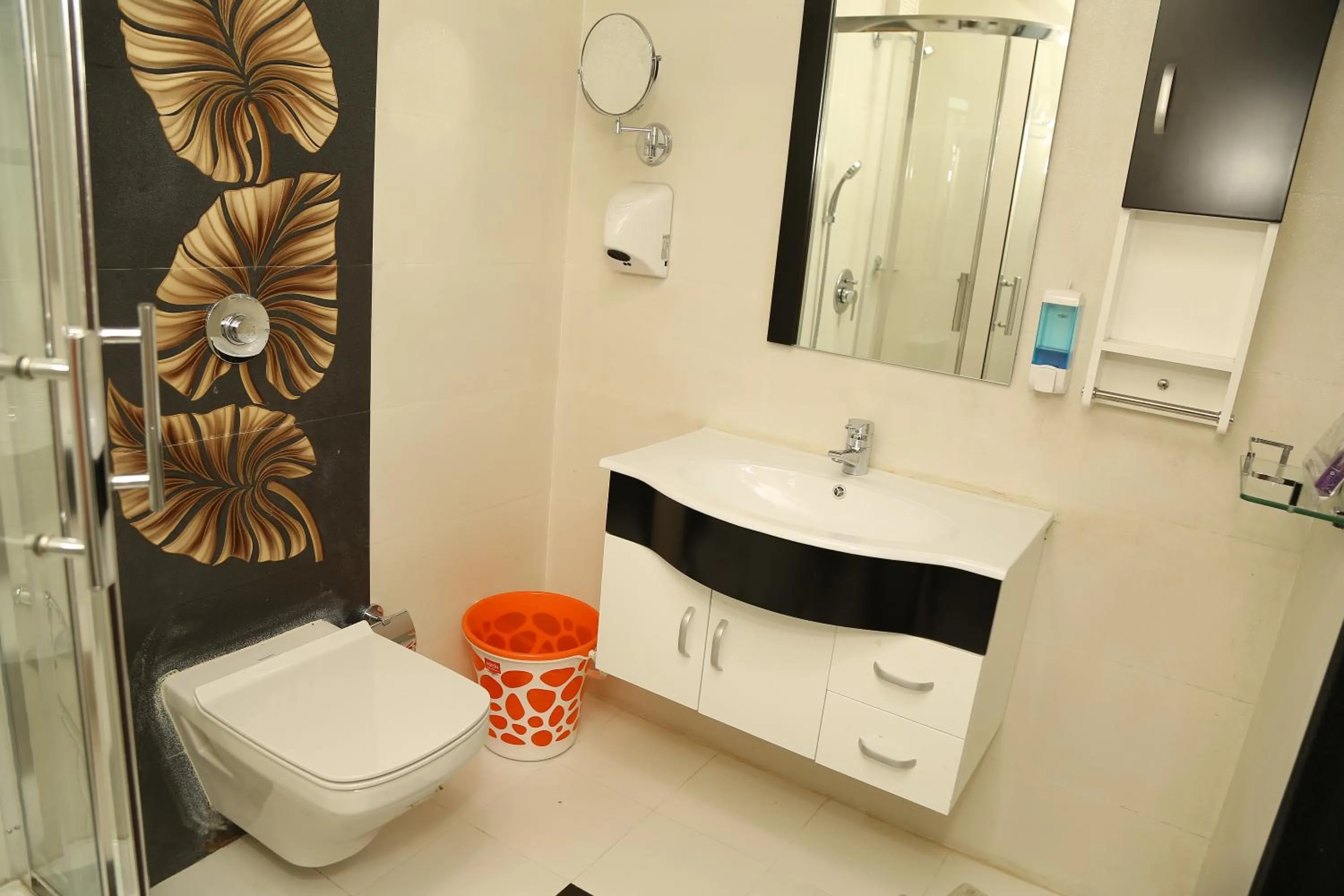 Bathroom in Beverly villa