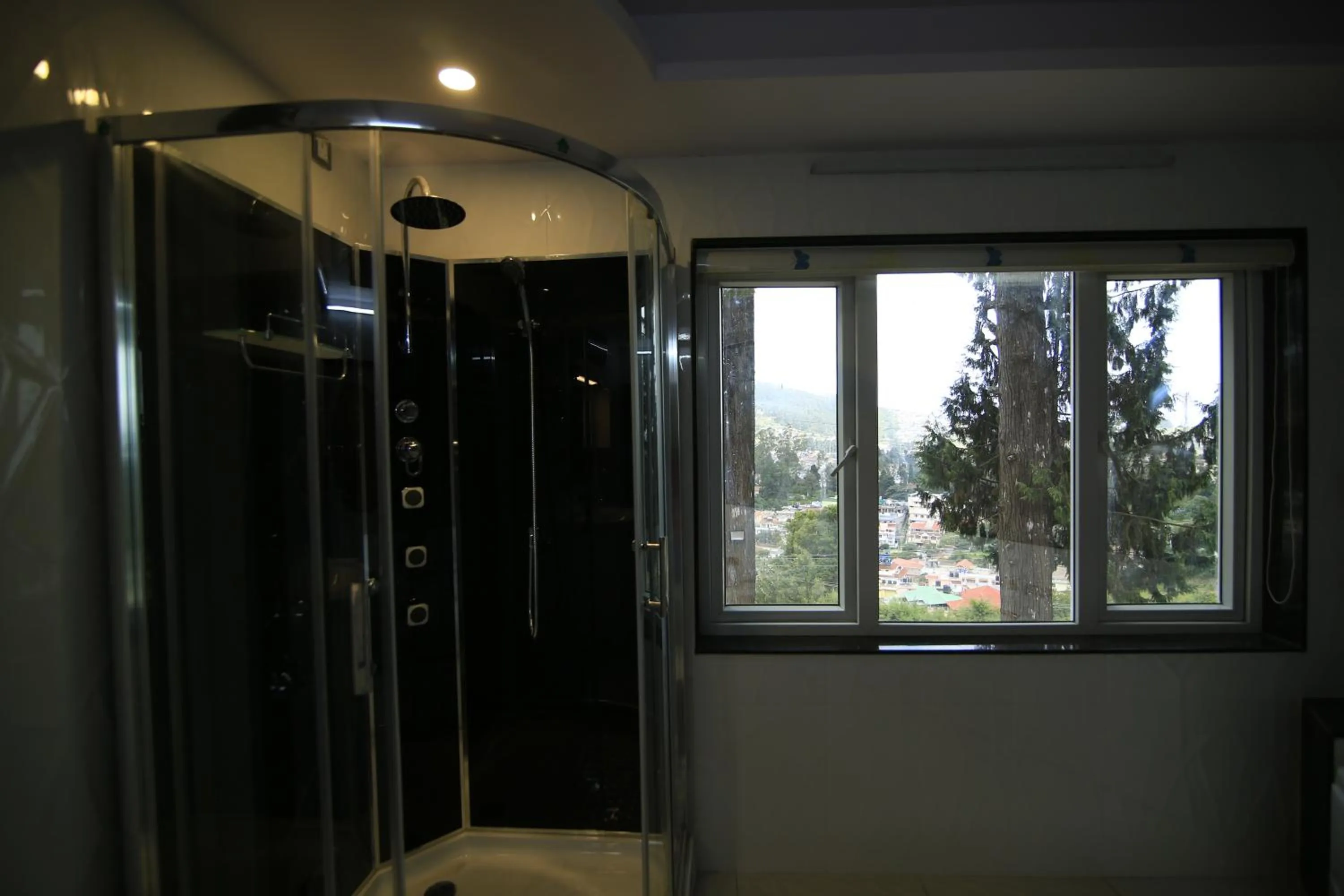 Bathroom in Beverly villa