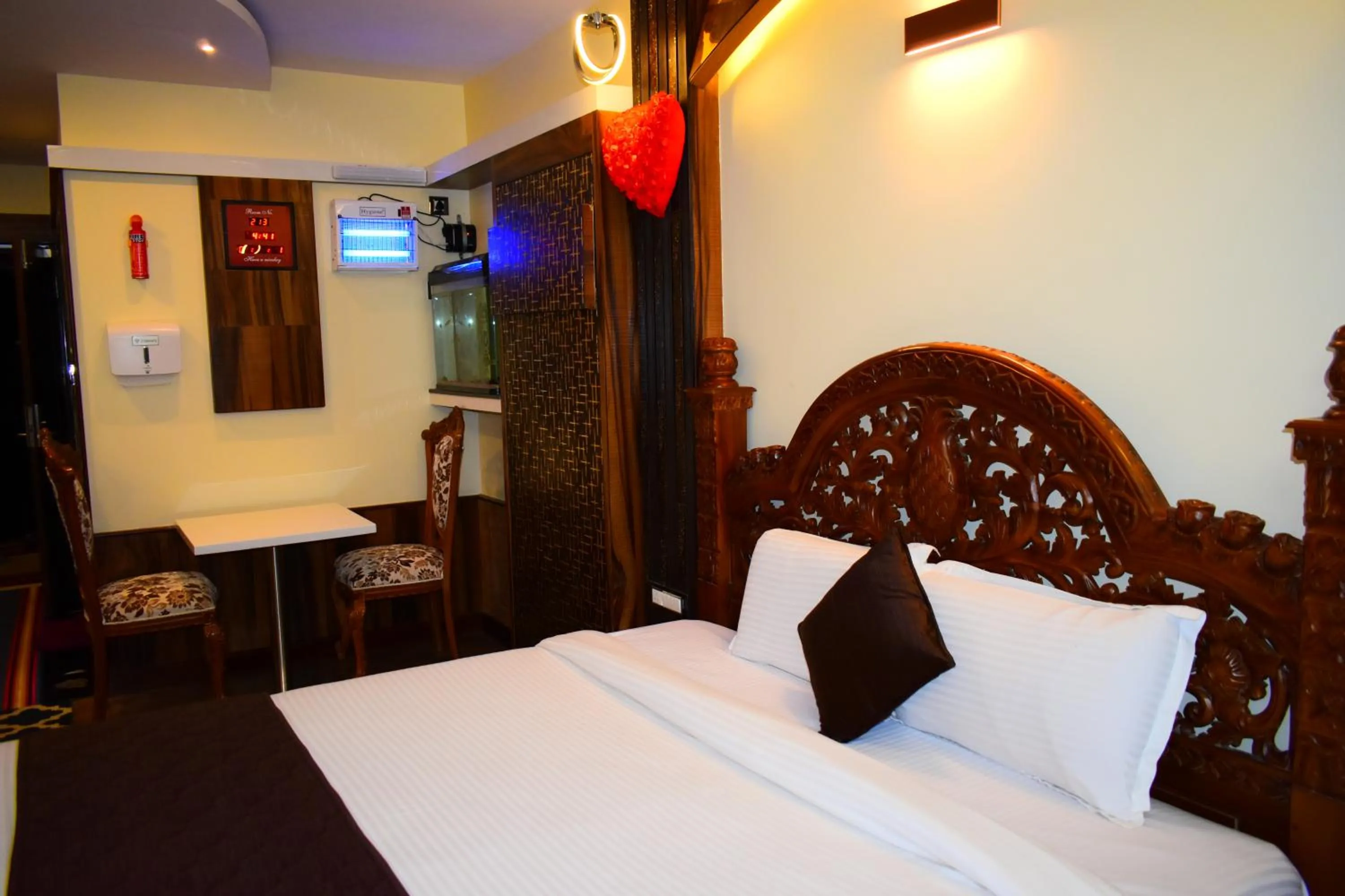 Bed in Beverly villa