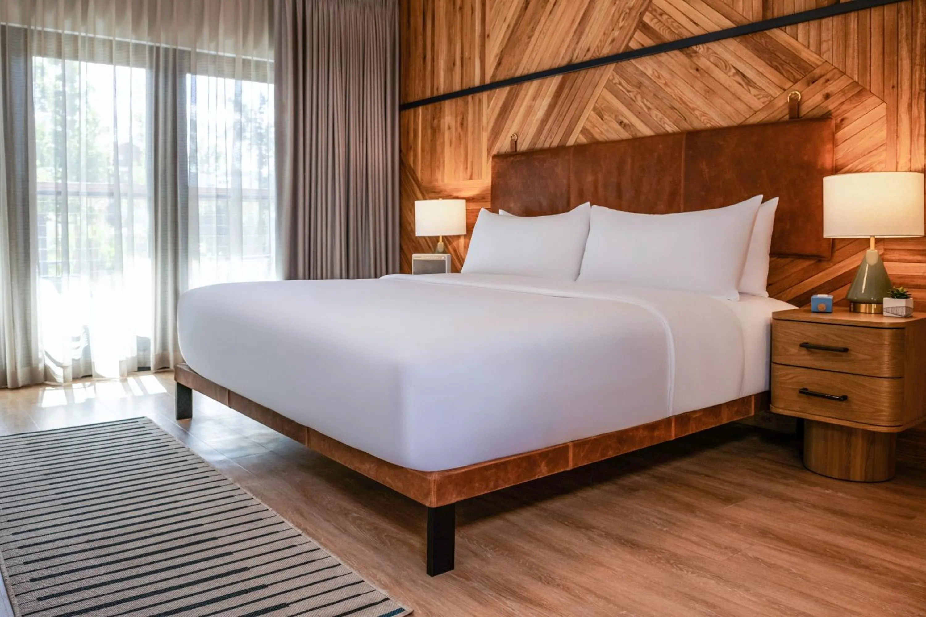 Bed in Calistoga Motor Lodge and Spa