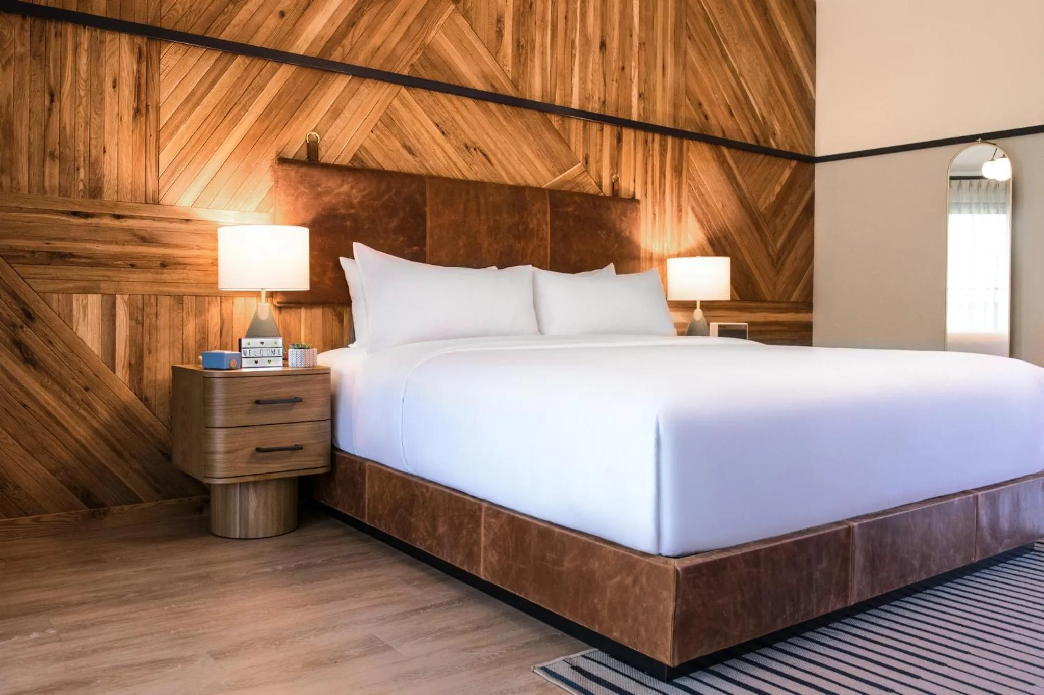 Bed in Calistoga Motor Lodge and Spa