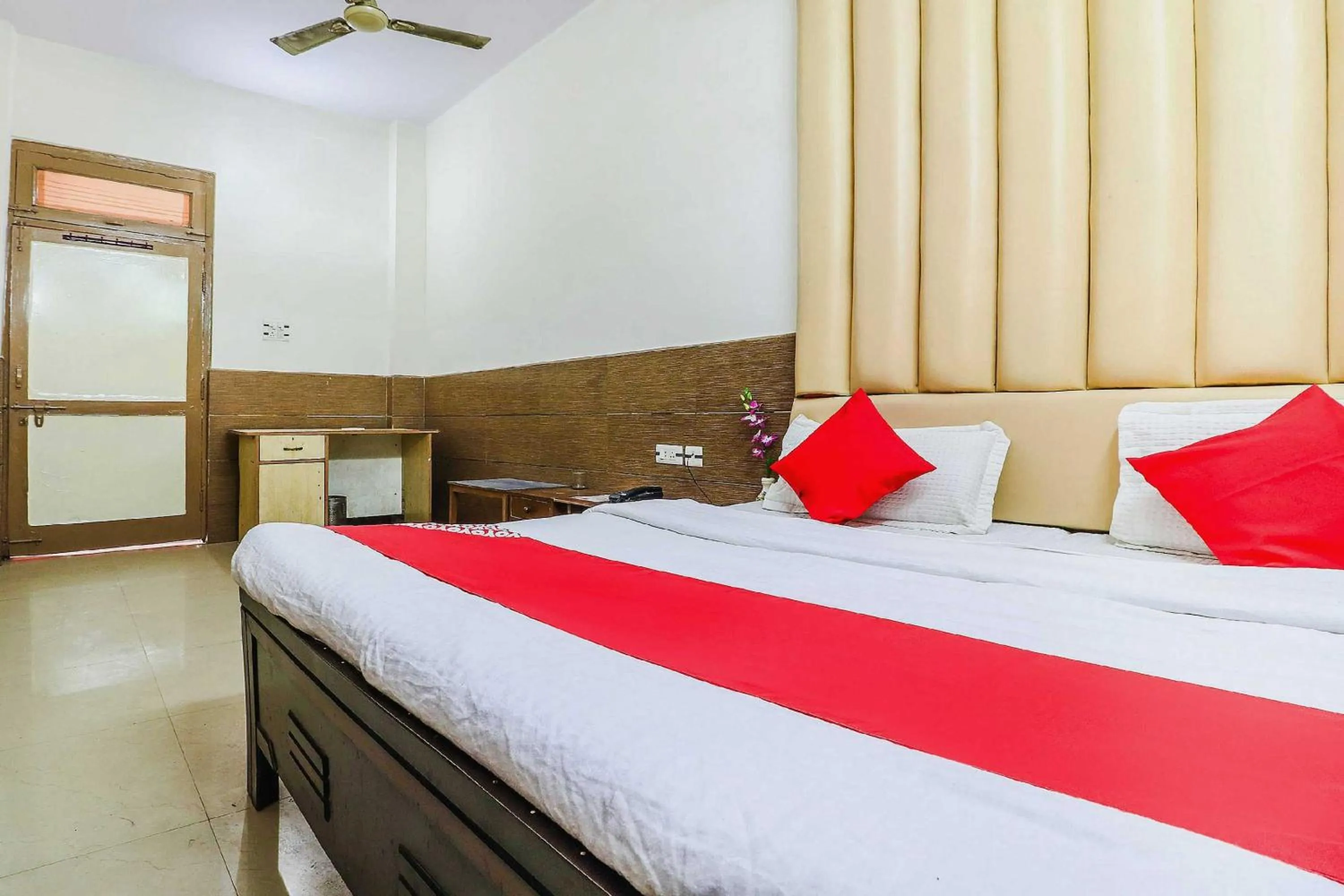 Bedroom in Hotel O Prem Chunaria