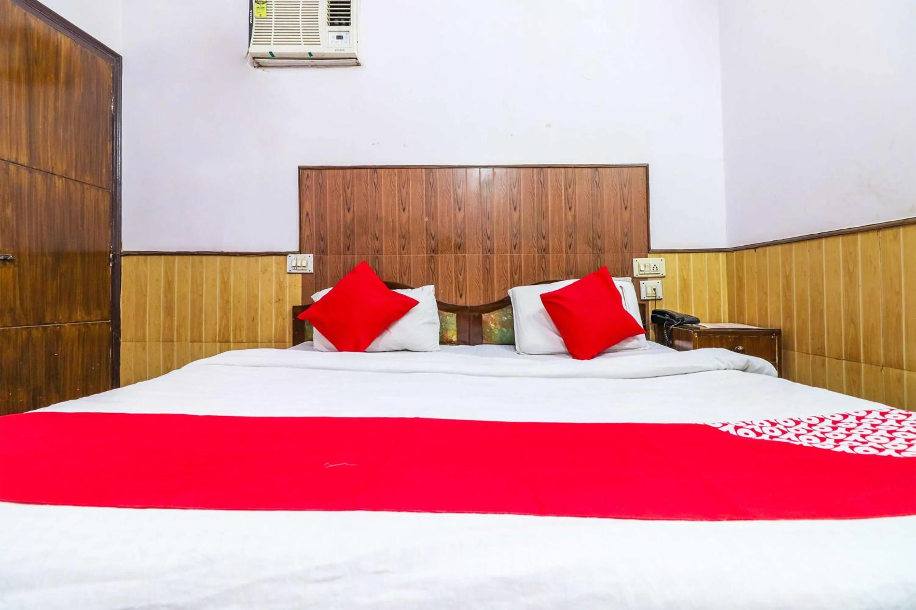 Bedroom in Hotel O Prem Chunaria