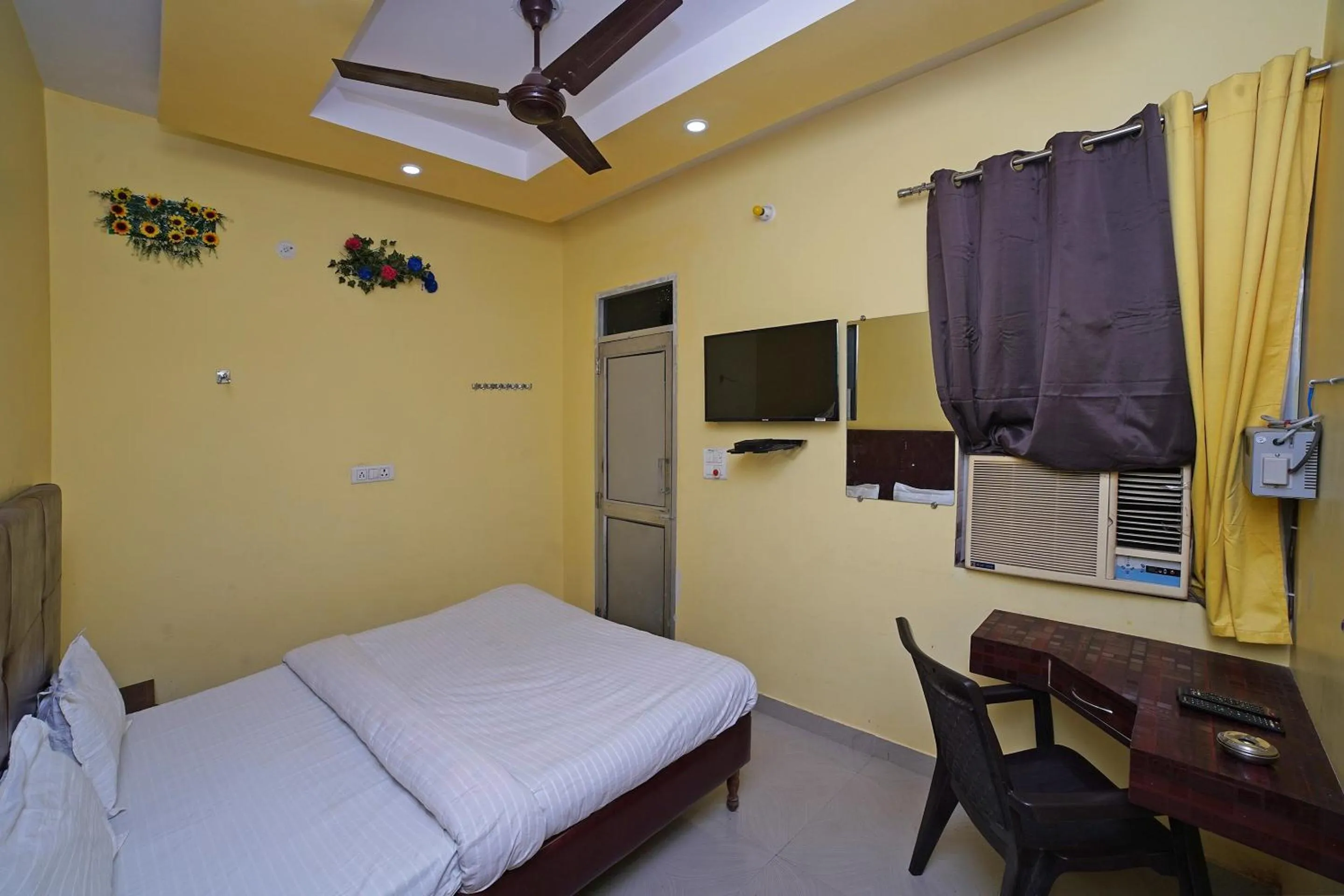 Bedroom, Bed in Hotel O Rama Palace