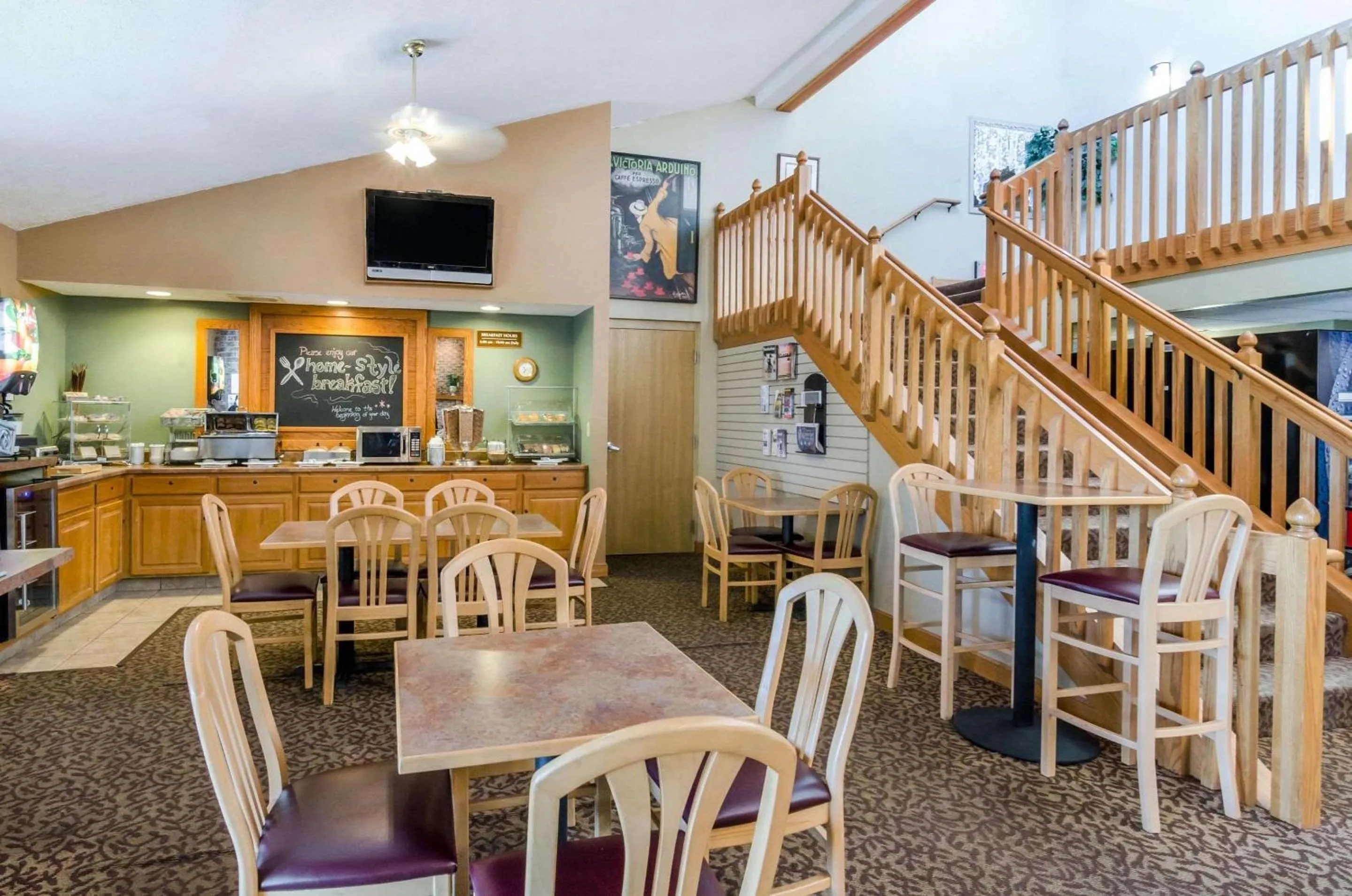 Restaurant/places to eat in Rodeway Inn Hesston