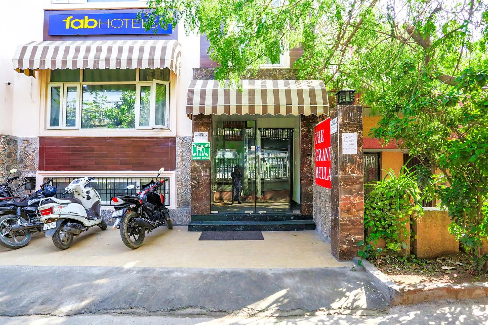 Facade/entrance in Via JPM The Grand Bella