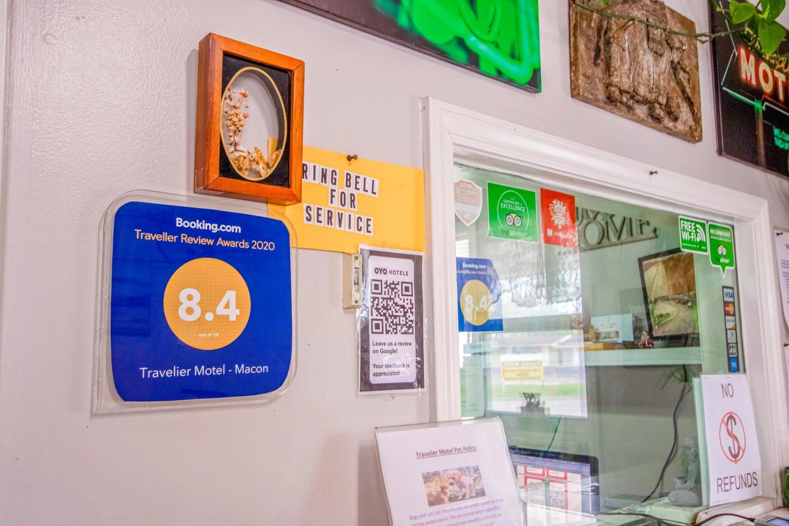 Lobby or reception in OYO Travelier Motel