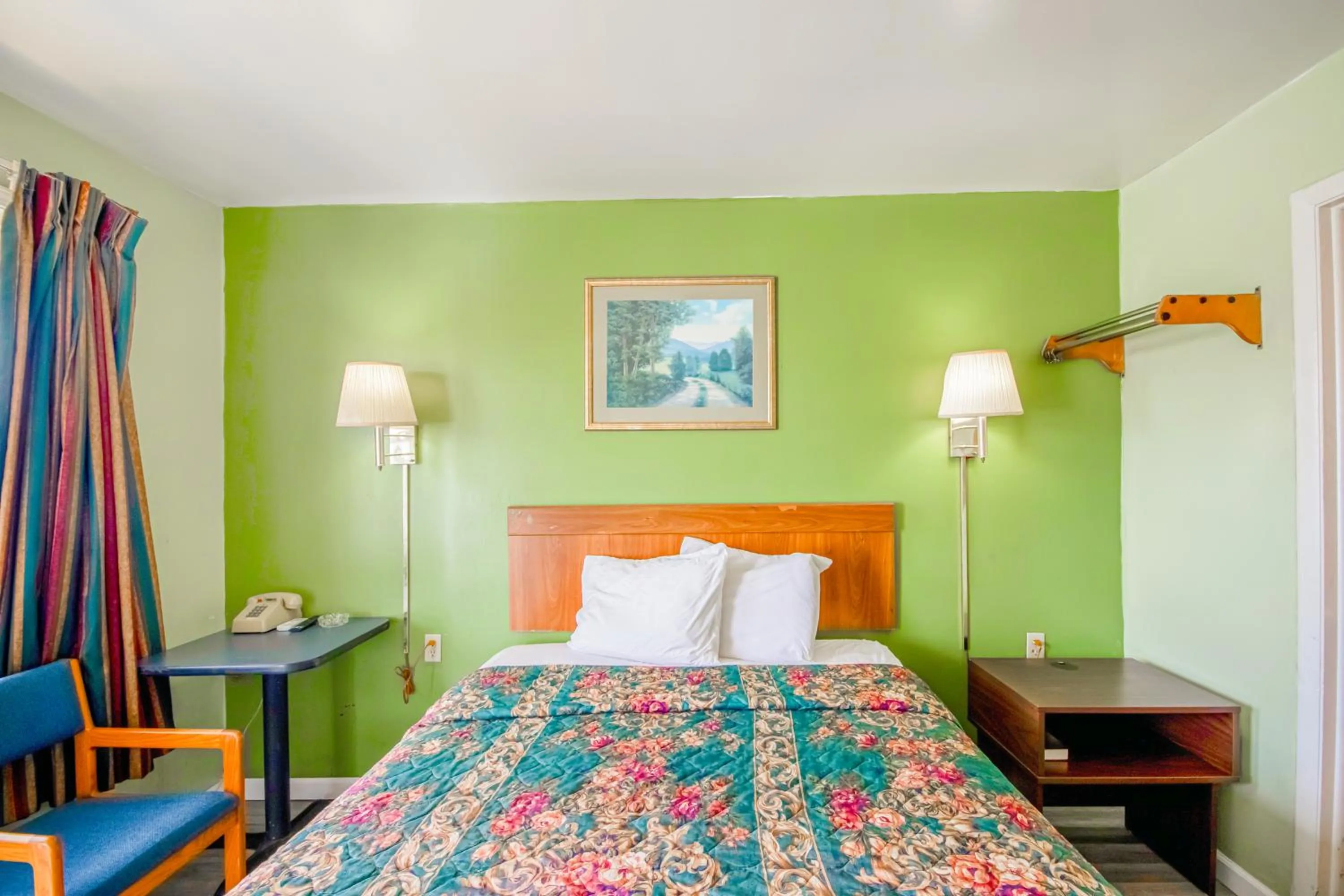 Bedroom, Bed in OYO Travelier Motel