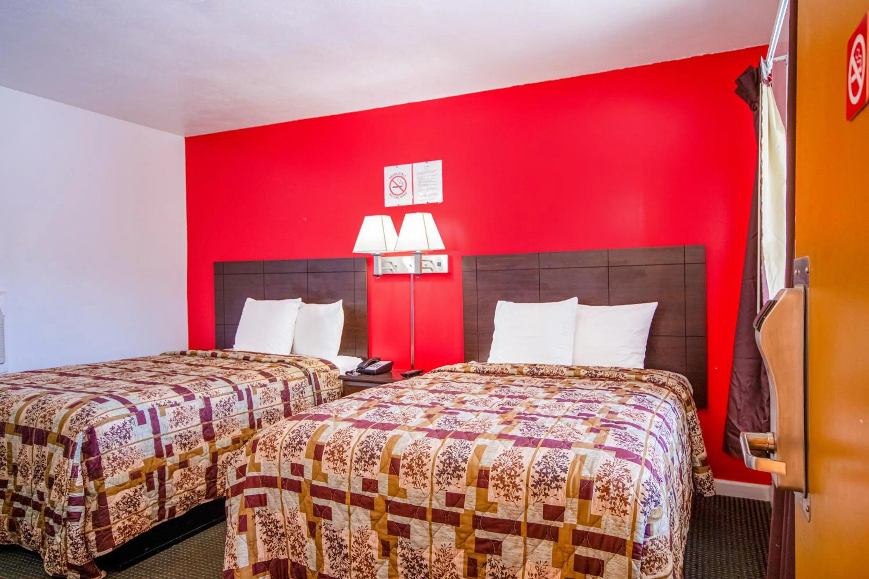 Bedroom, Bed in OYO Travelier Motel