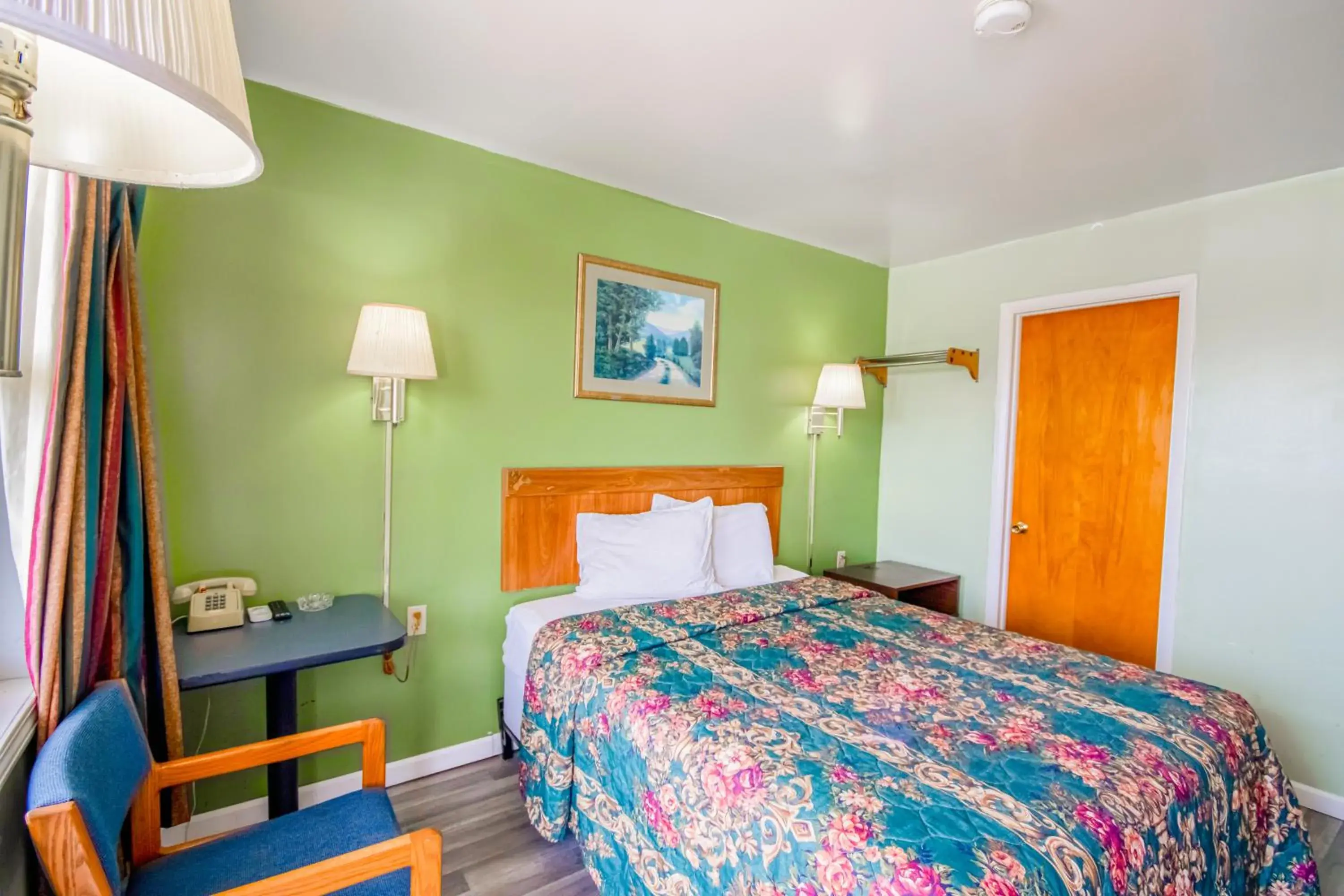 King Room - Smoking in OYO Travelier Motel King Room - Smoking in OYO Travelier Motel