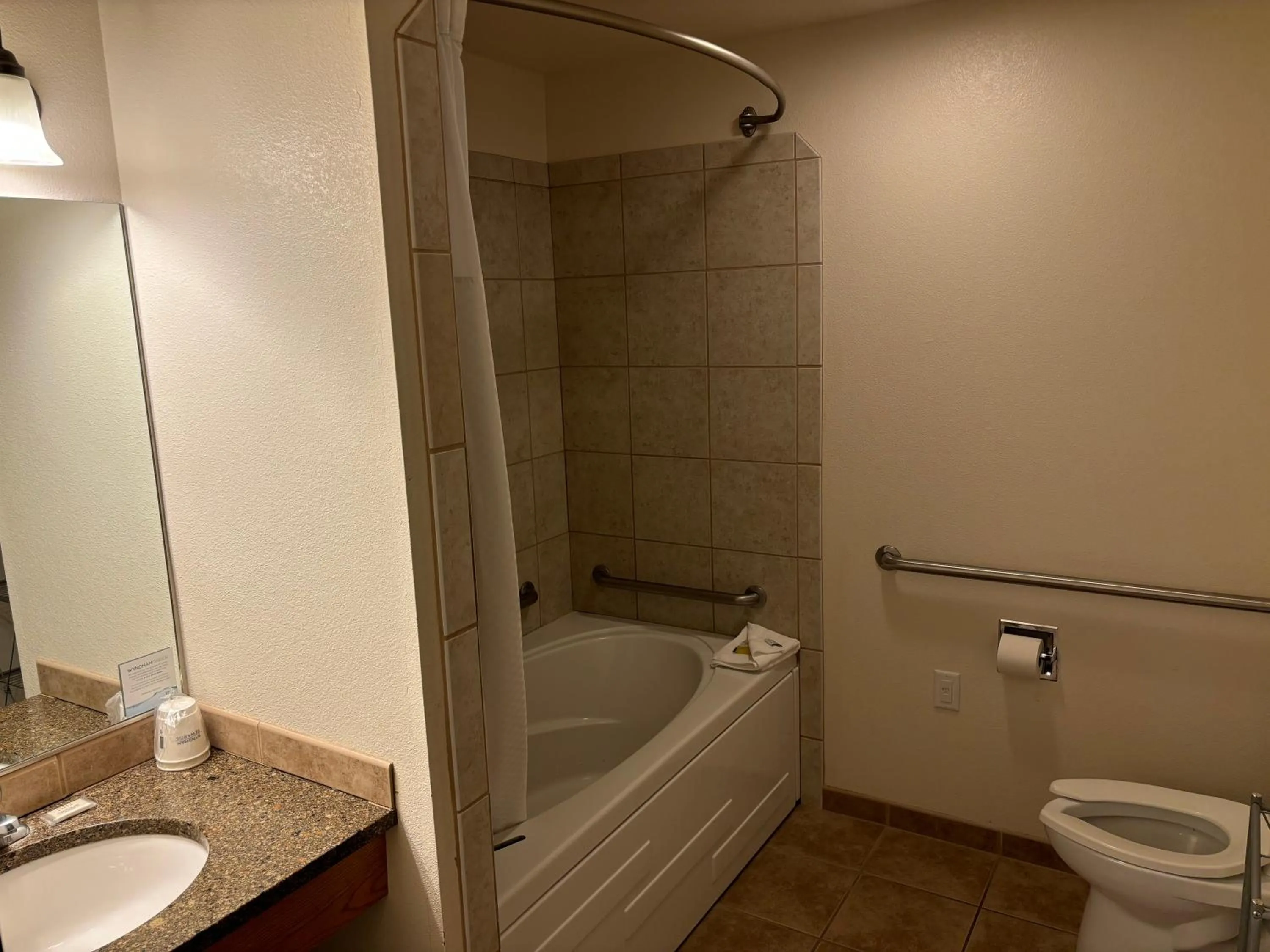 Super 8 by Wyndham Rexburg