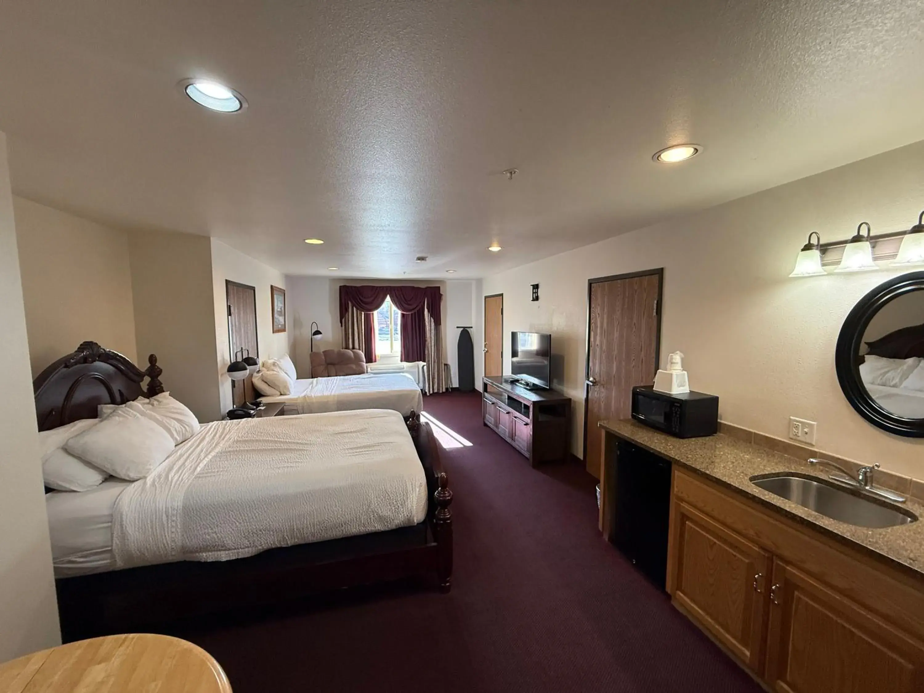 Deluxe Studio Suite with Two Queen Beds - Non-Smoking in Super 8 by Wyndham Rexburg Deluxe Studio Suite with Two Queen Beds - Non-Smoking in Super 8 by Wyndham Rexburg