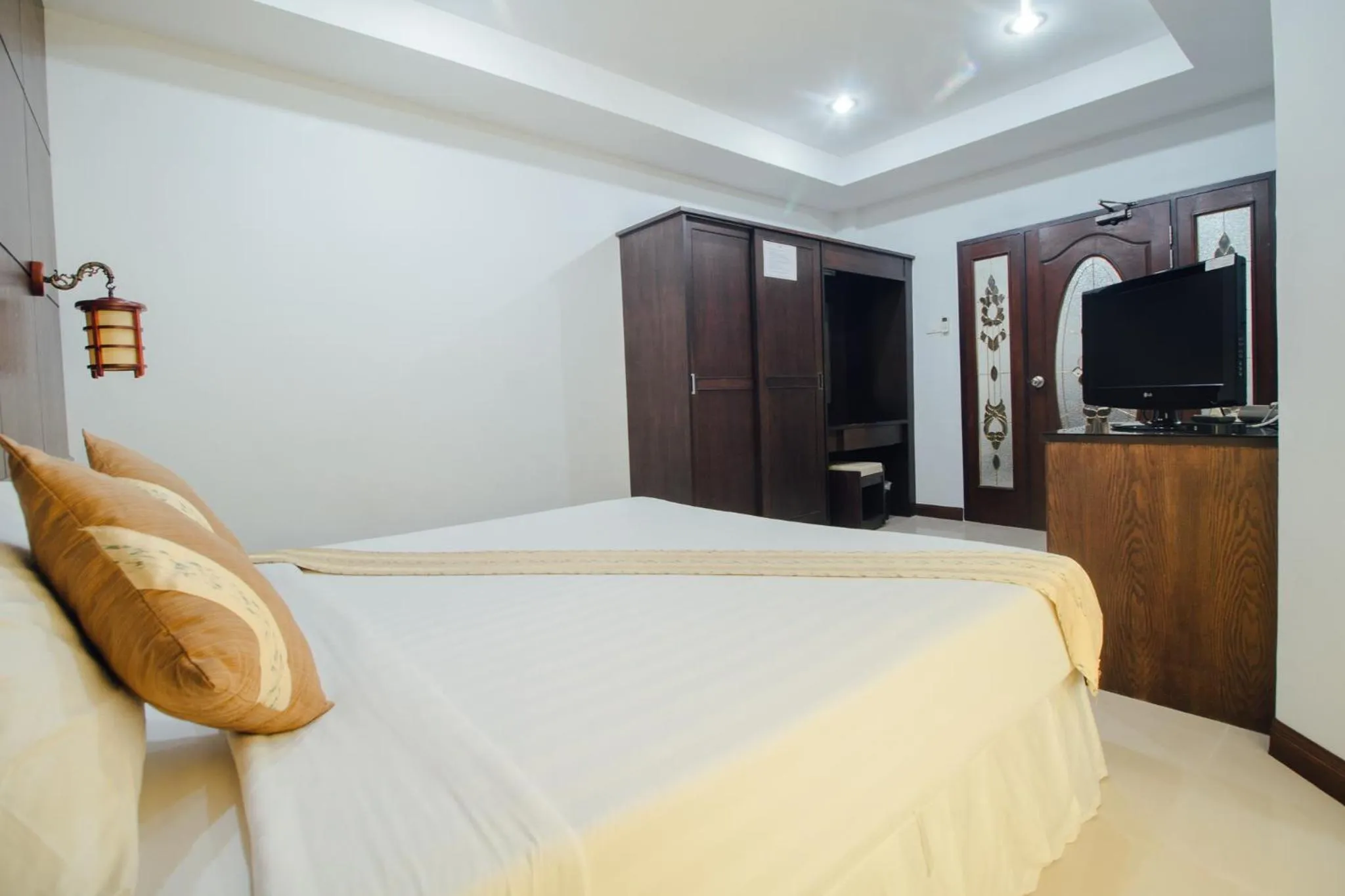 Bed in Iyara Hua Hin Lodge