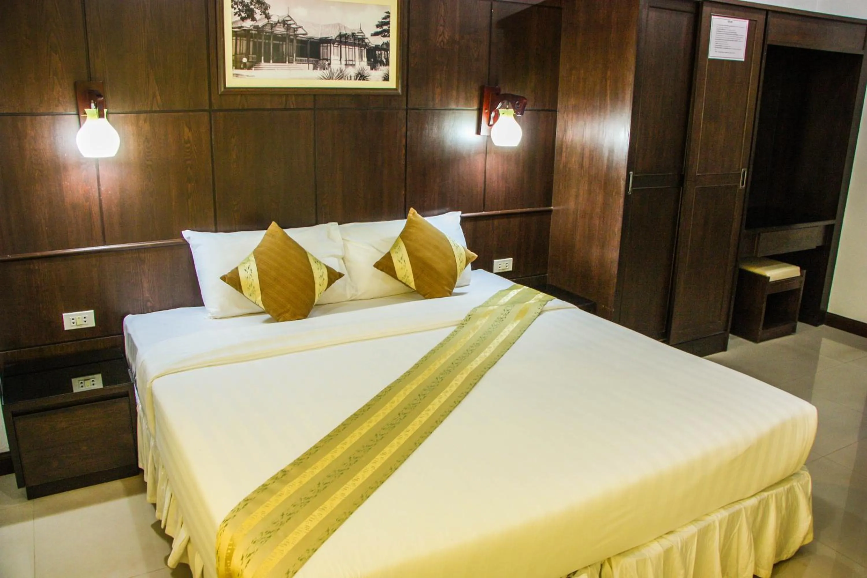 Bed in Iyara Hua Hin Lodge