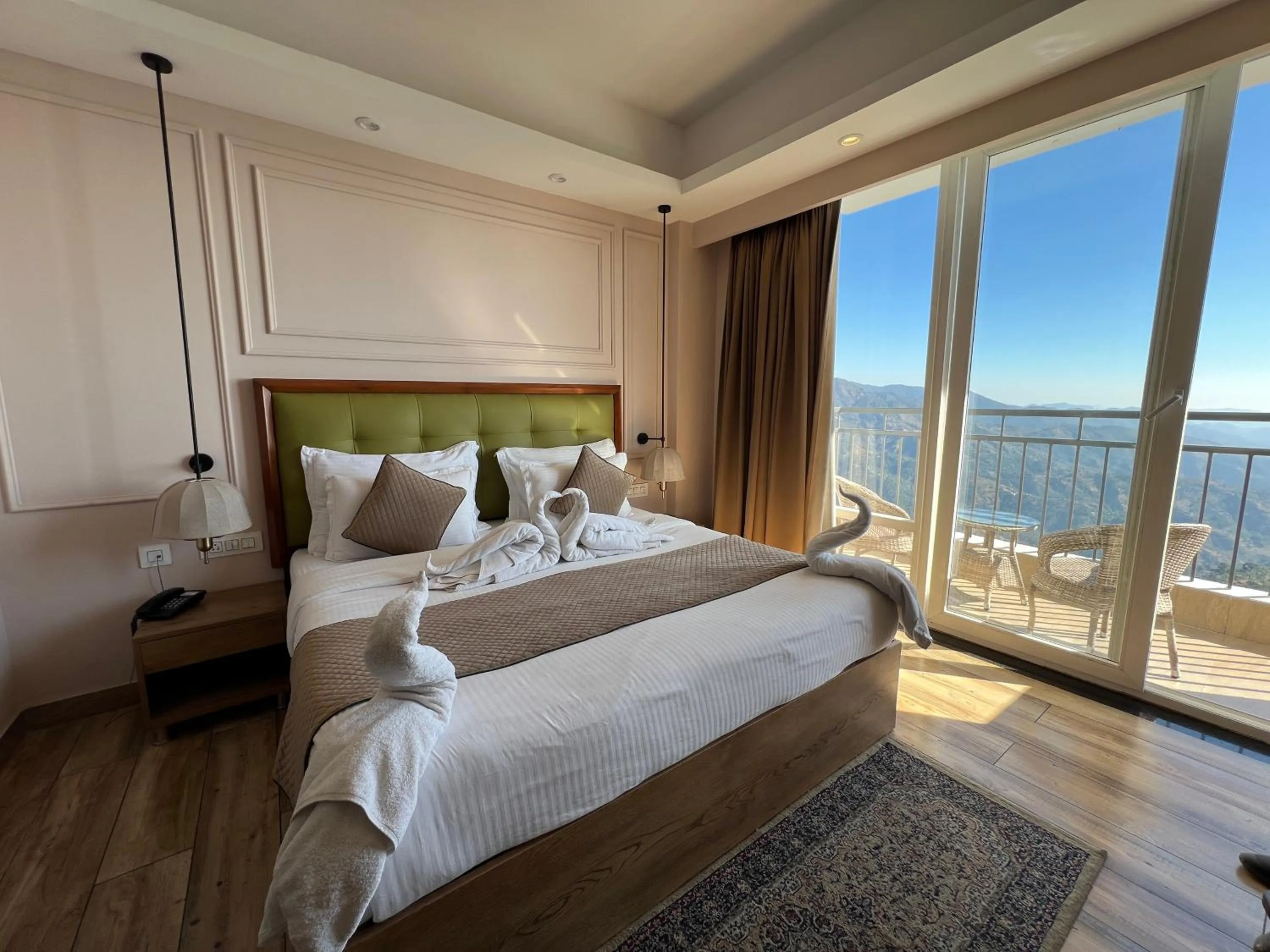 Peaks And Pines Resort