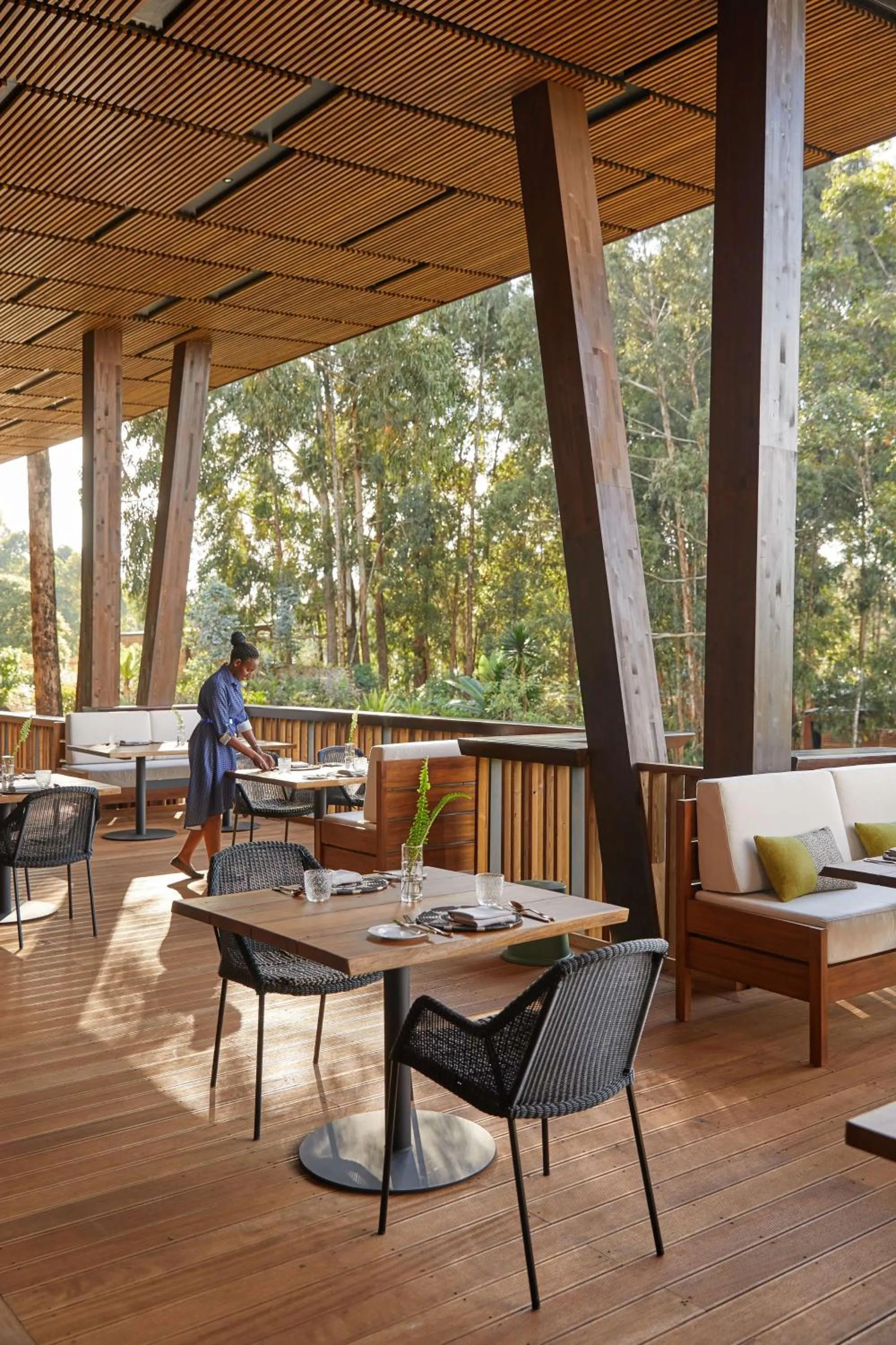 Restaurant/places to eat in One&Only Gorilla's Nest