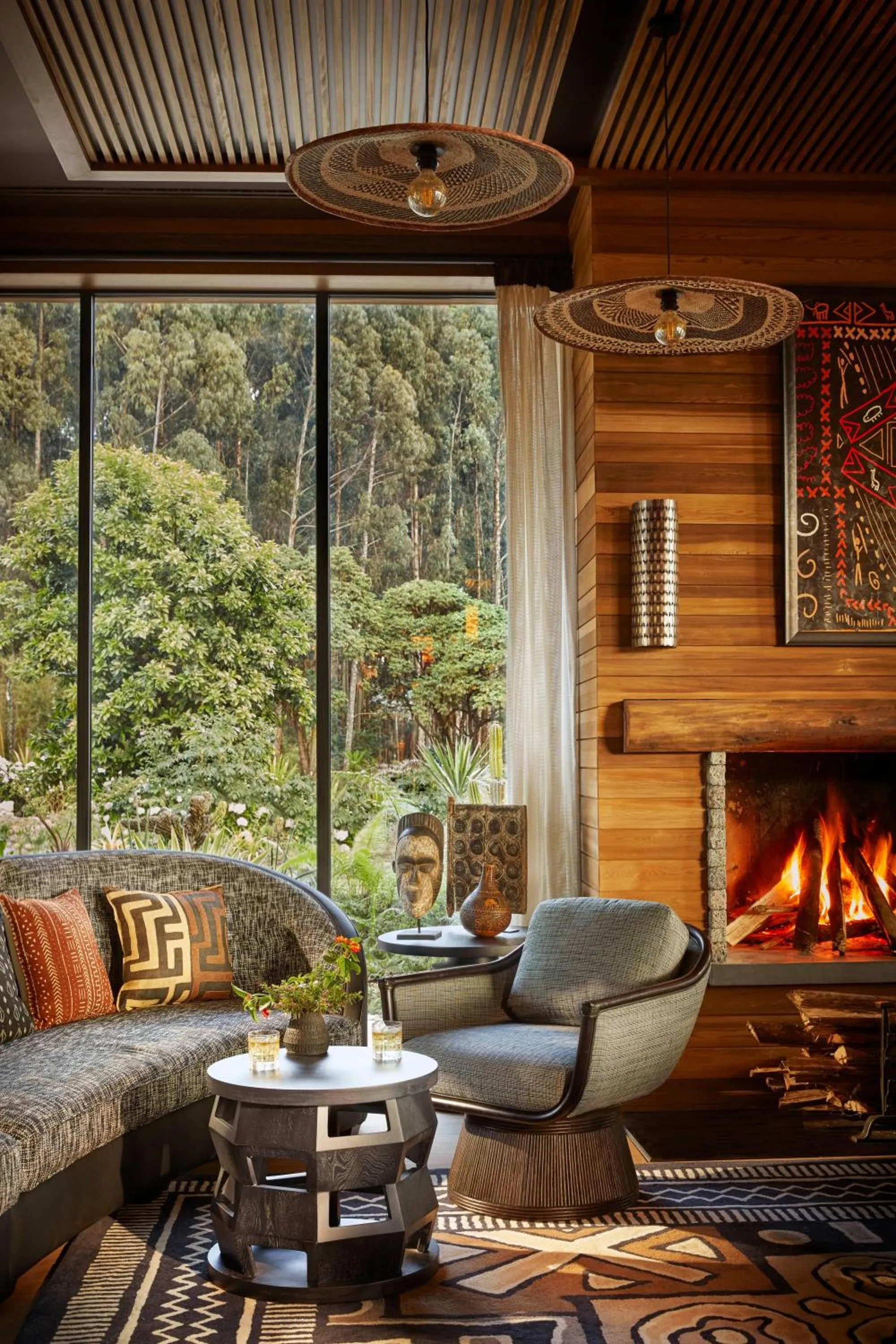 Lounge or bar in One&Only Gorilla's Nest