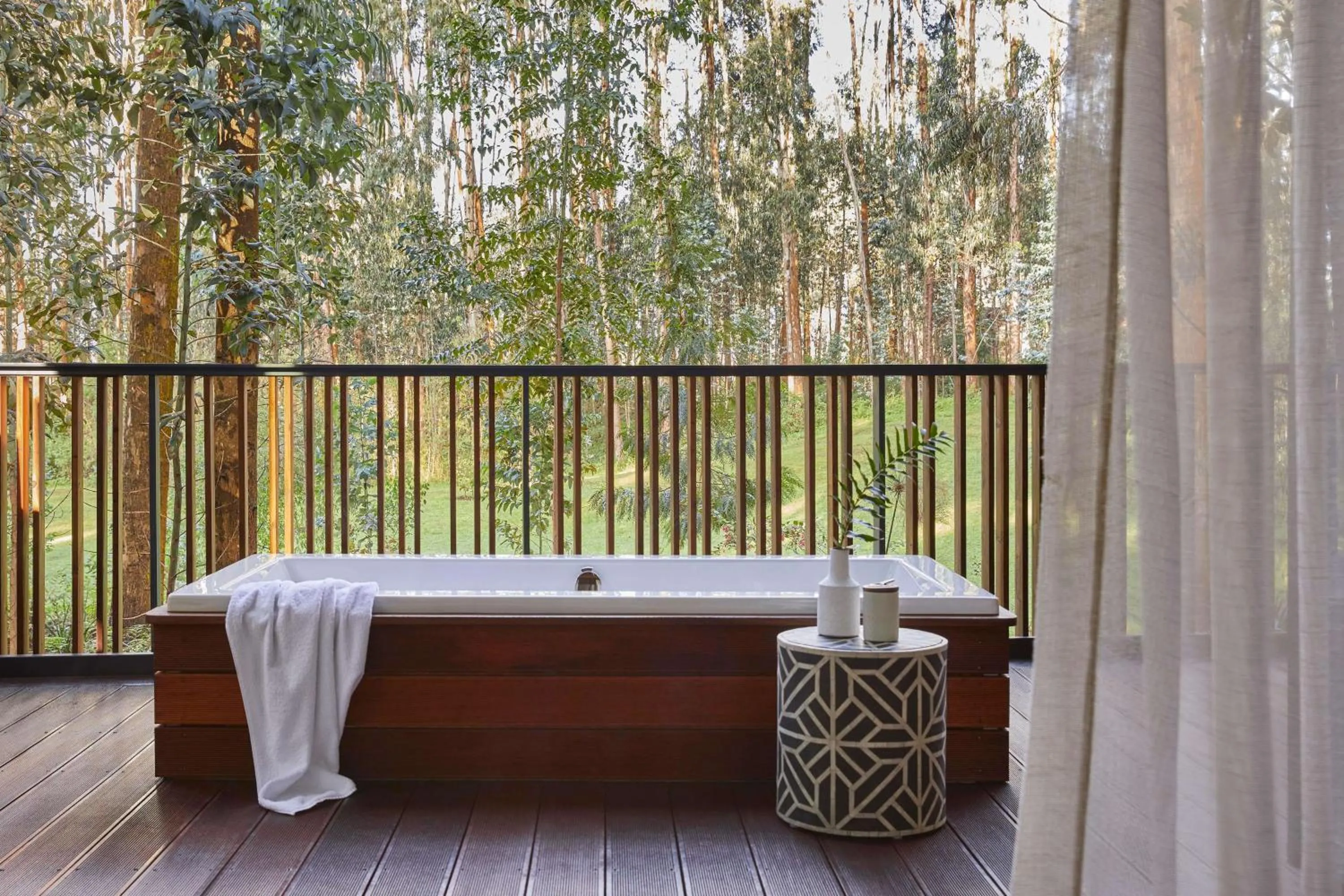 Bedroom in One&Only Gorilla's Nest