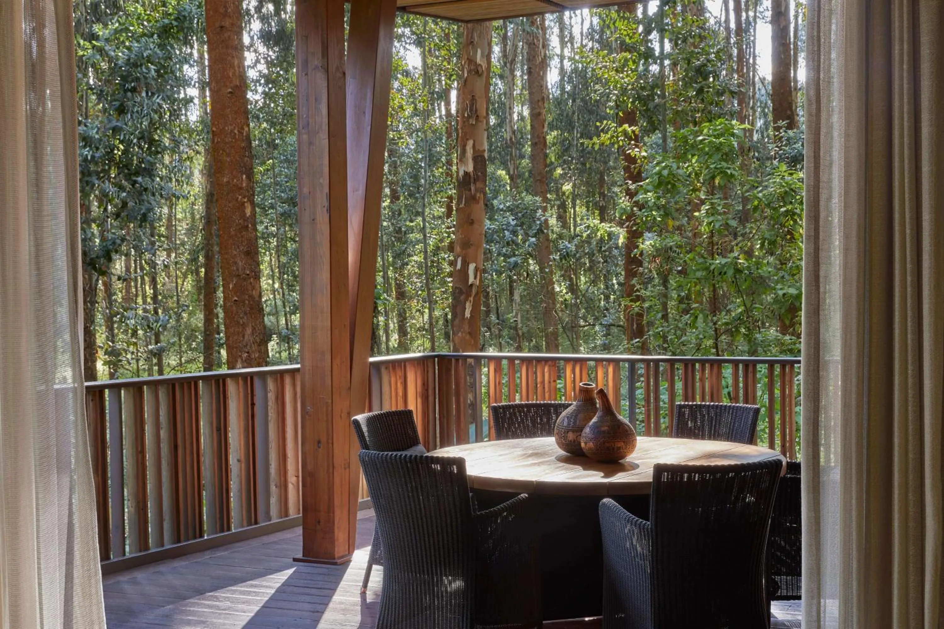 Bedroom in One&Only Gorilla's Nest