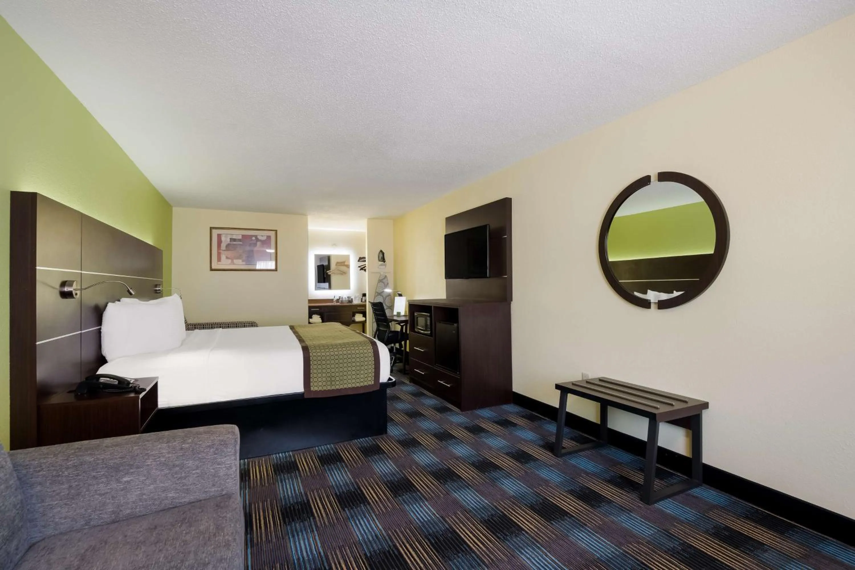 Bedroom in SureStay Hotel by Best Western Manning