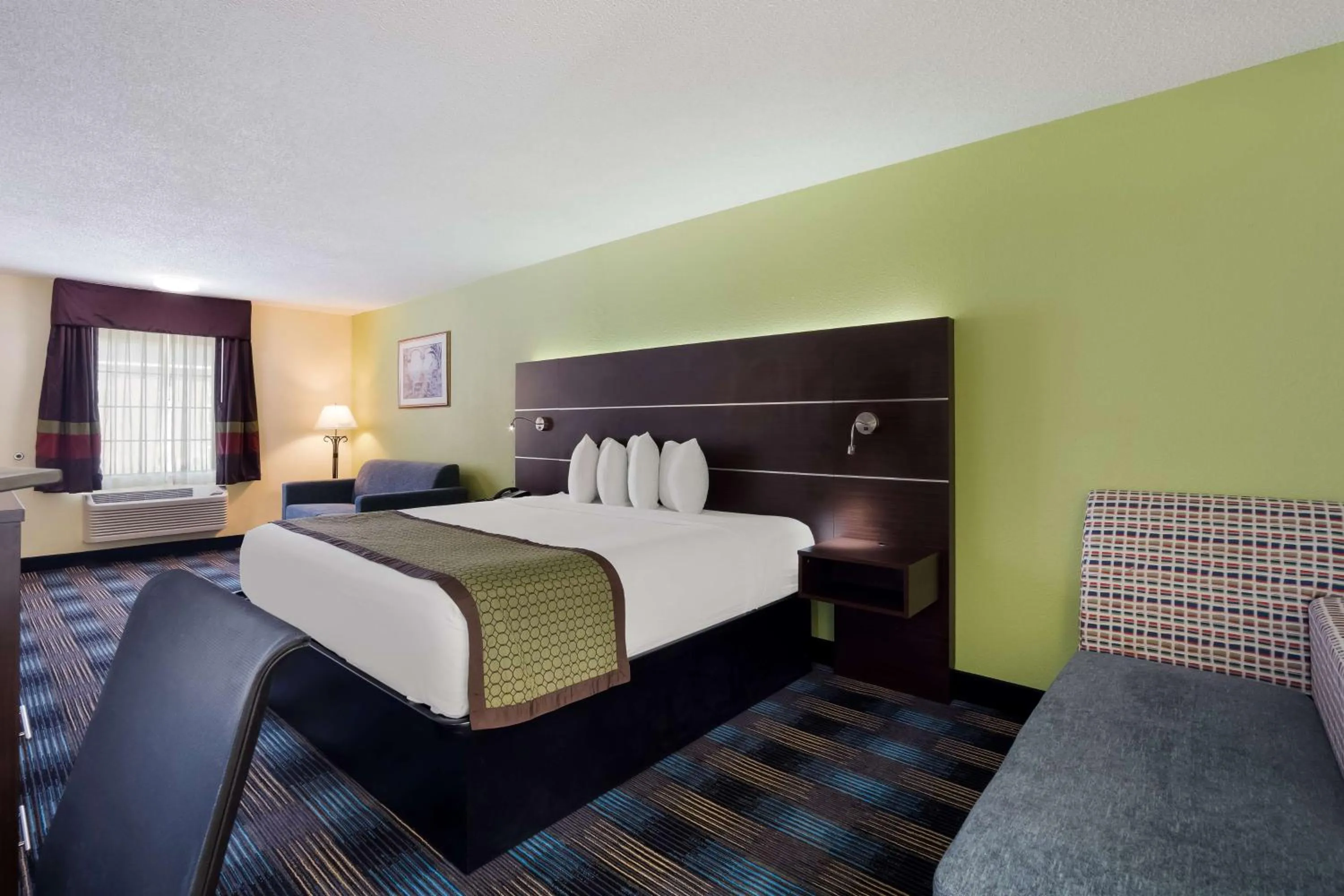 Bedroom in SureStay Hotel by Best Western Manning