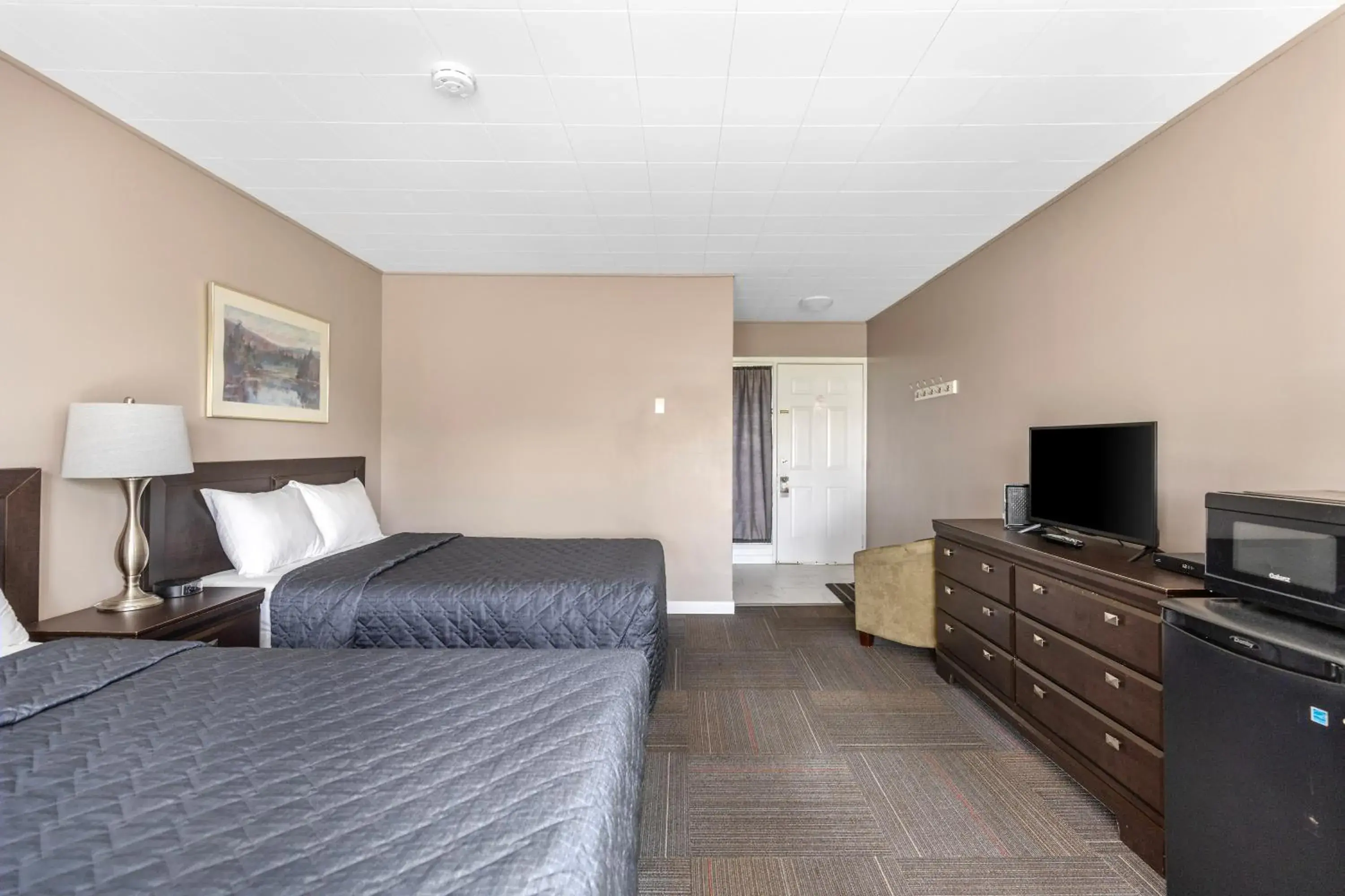 Double Room with Two Double Beds - Non-Smoking- No Pets in Ambassador Motel Double Room with Two Double Beds - Non-Smoking- No Pets in Ambassador Motel