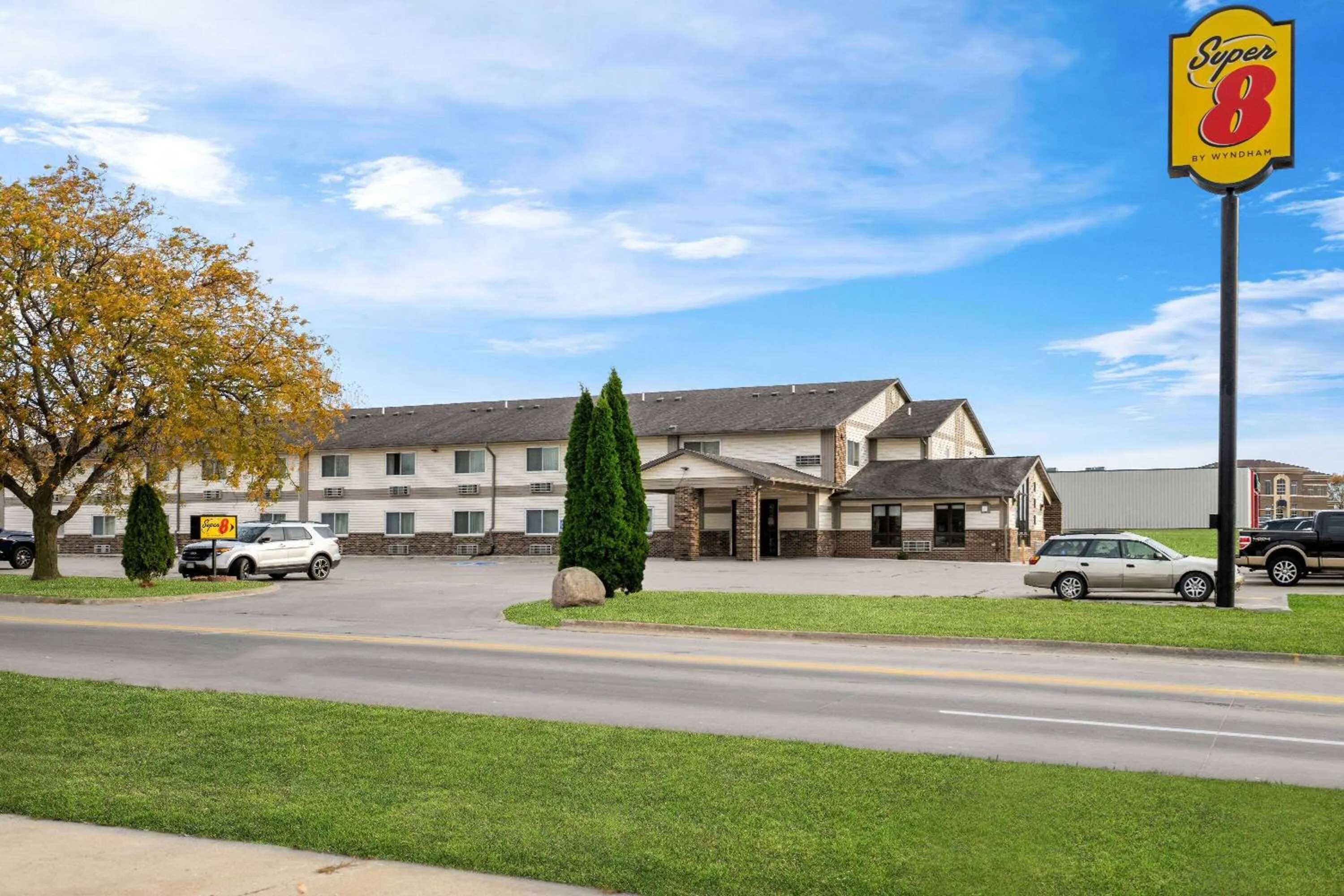 Property building in Super 8 by Wyndham Waverly