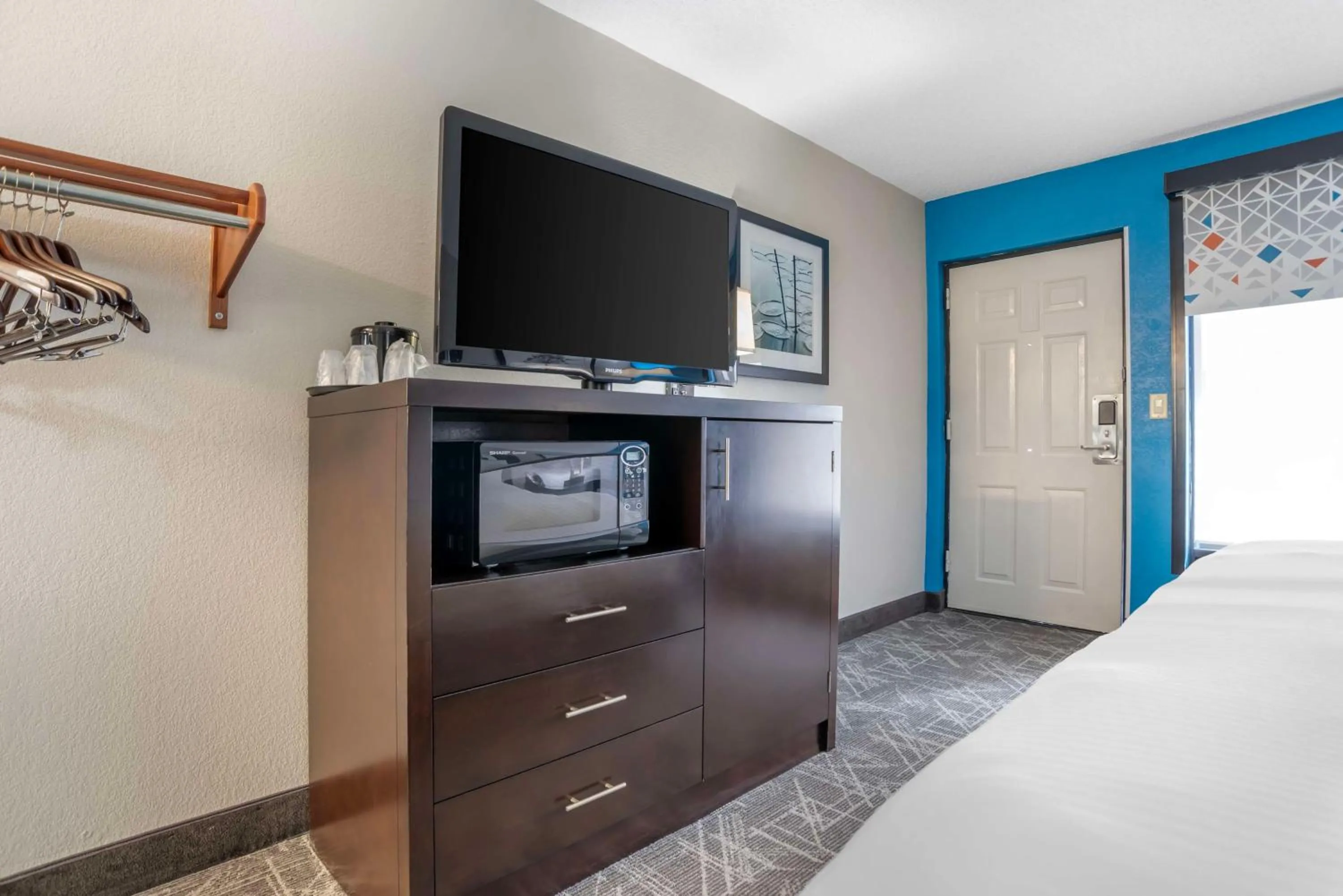 Bedroom, Bed in Best Western Andalusia Inn