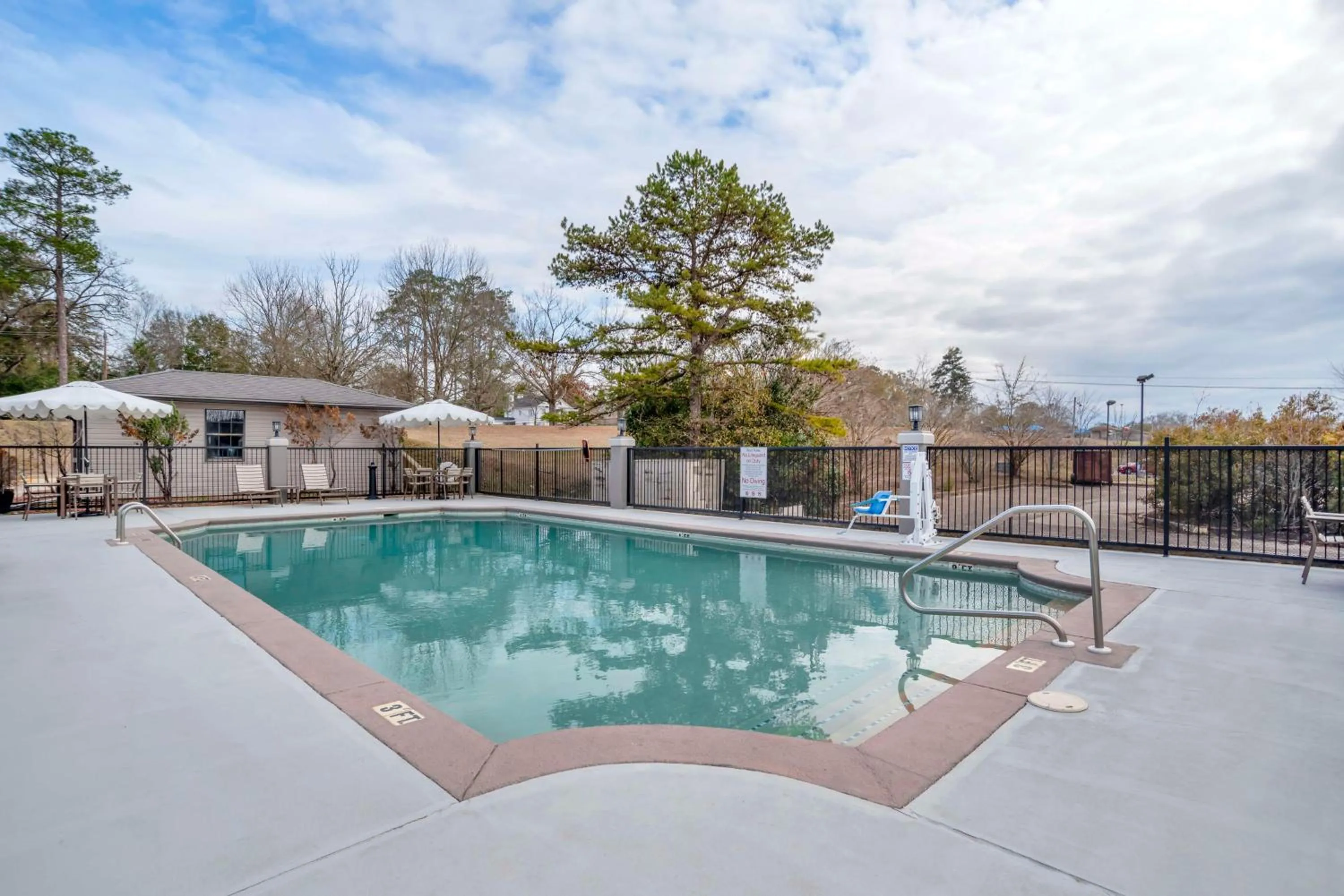 Pool view in Best Western Andalusia Inn