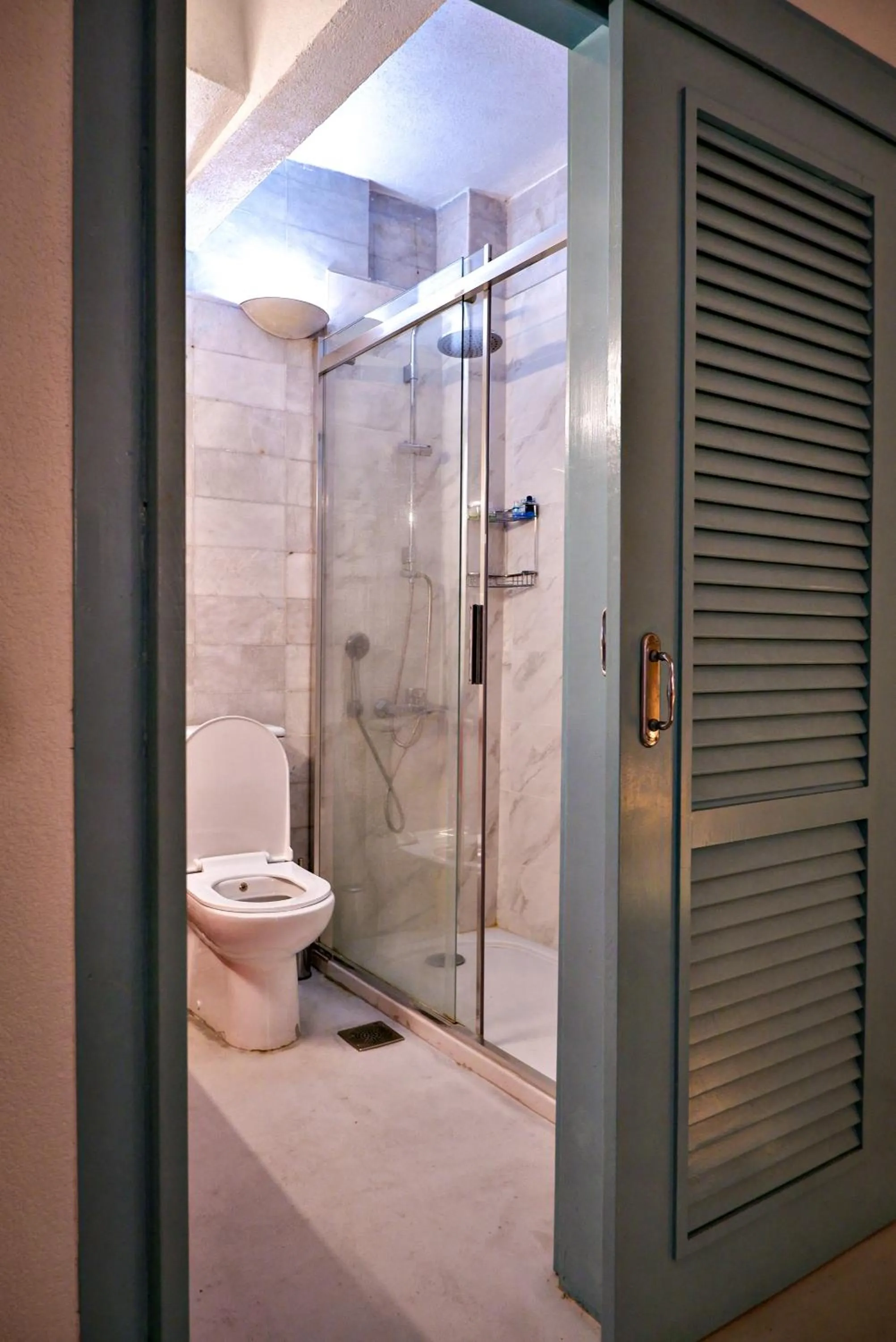 Toilet in Bono Hotel Old Town