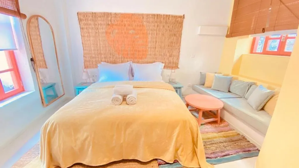 Seating area, Bed in Bono Hotel Old Town