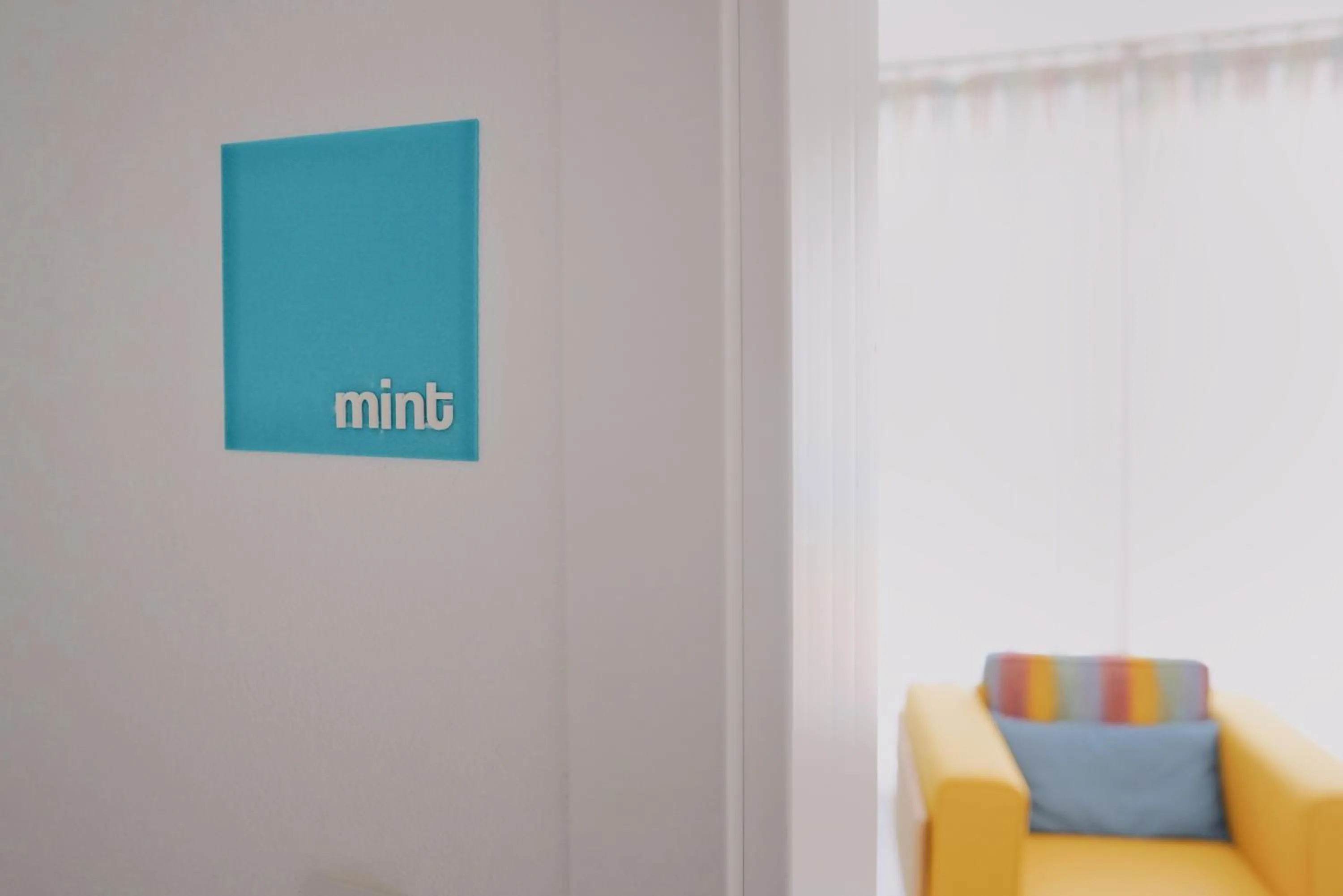 Logo/Certificate/Sign in Bono Hotel Old Town