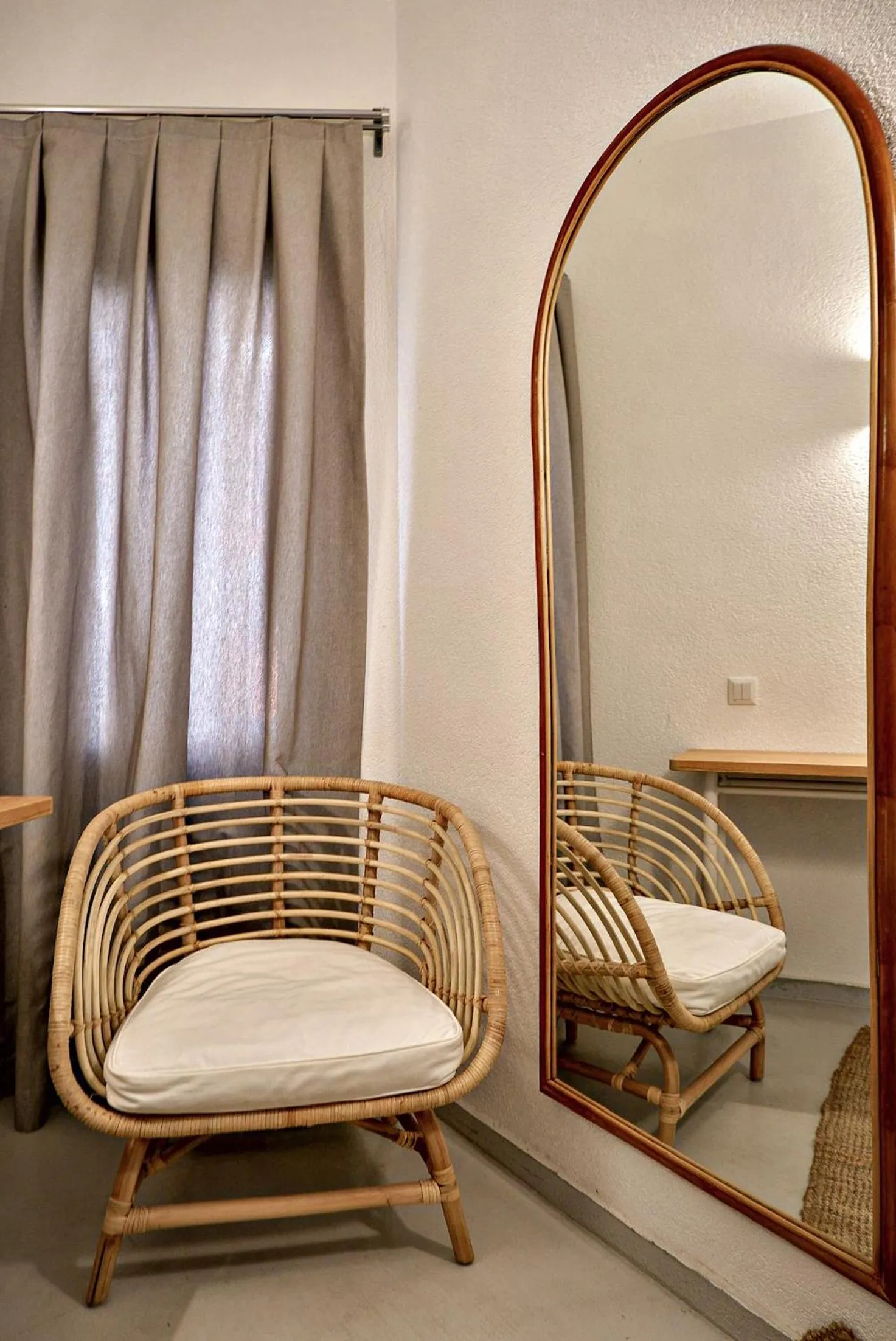 hair dresser in Bono Hotel Old Town