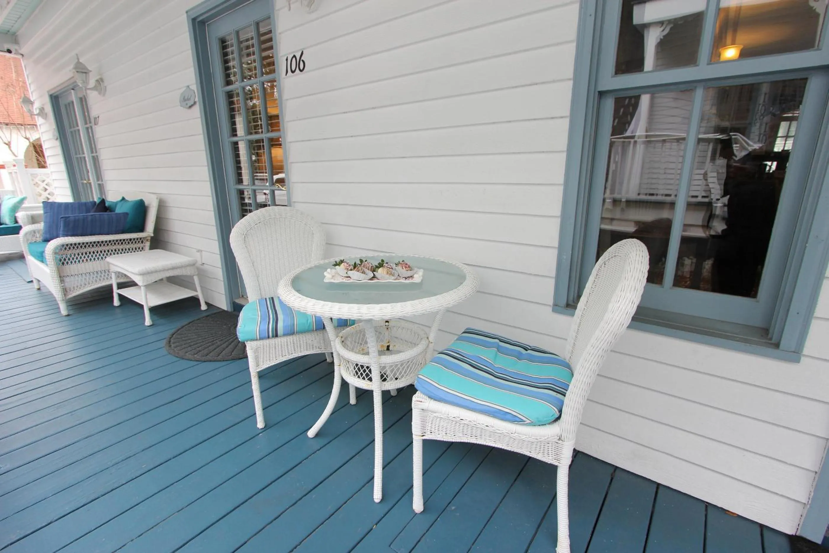 Seating area in Bayfront Westcott House Bed & Breakfast