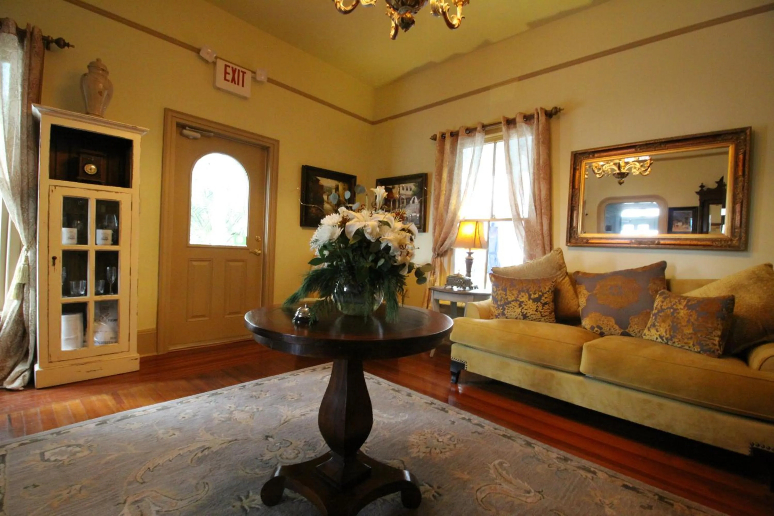 Property building in Bayfront Westcott House Bed & Breakfast