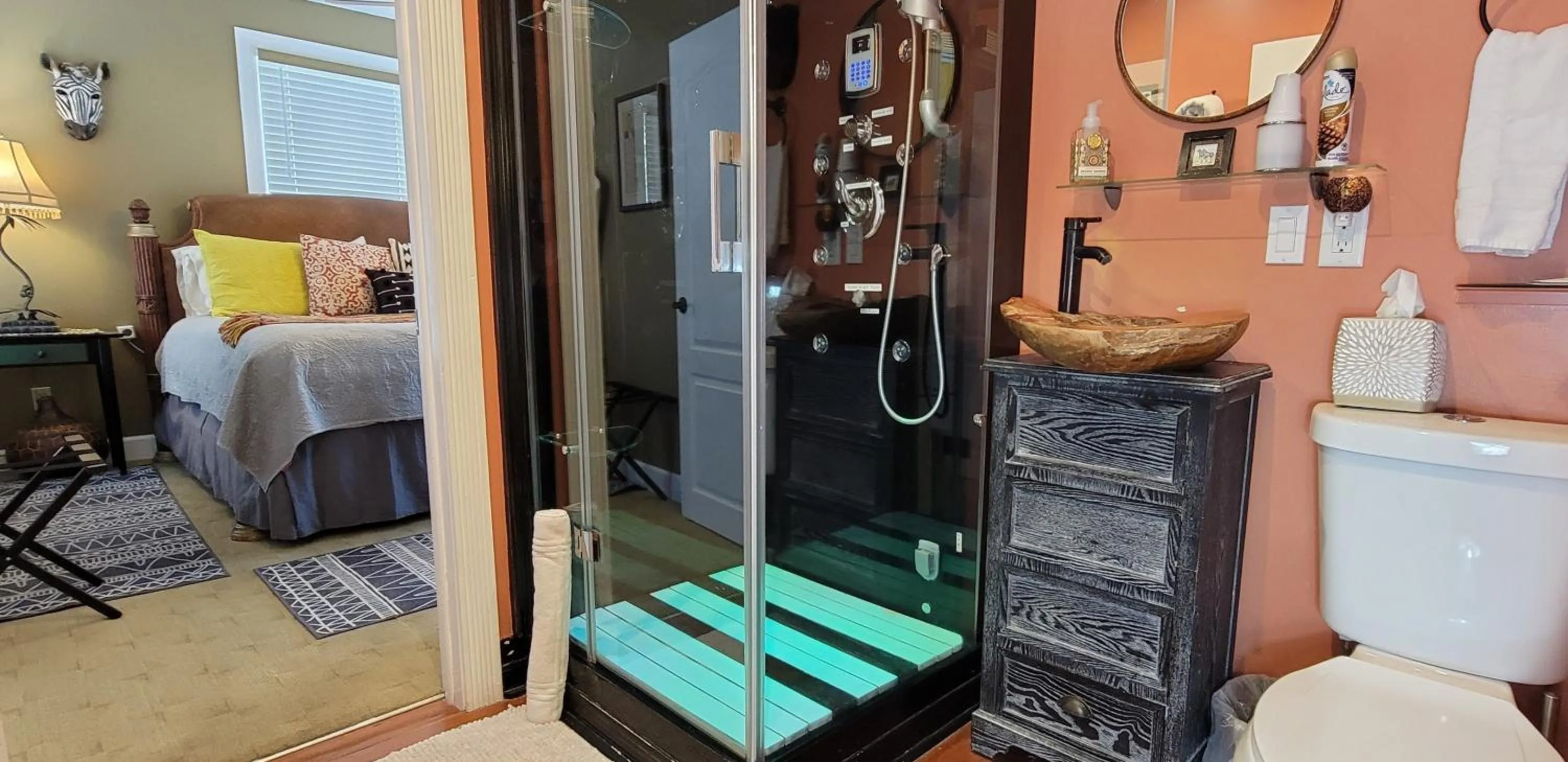 Bathroom, Bed in At Journey's End