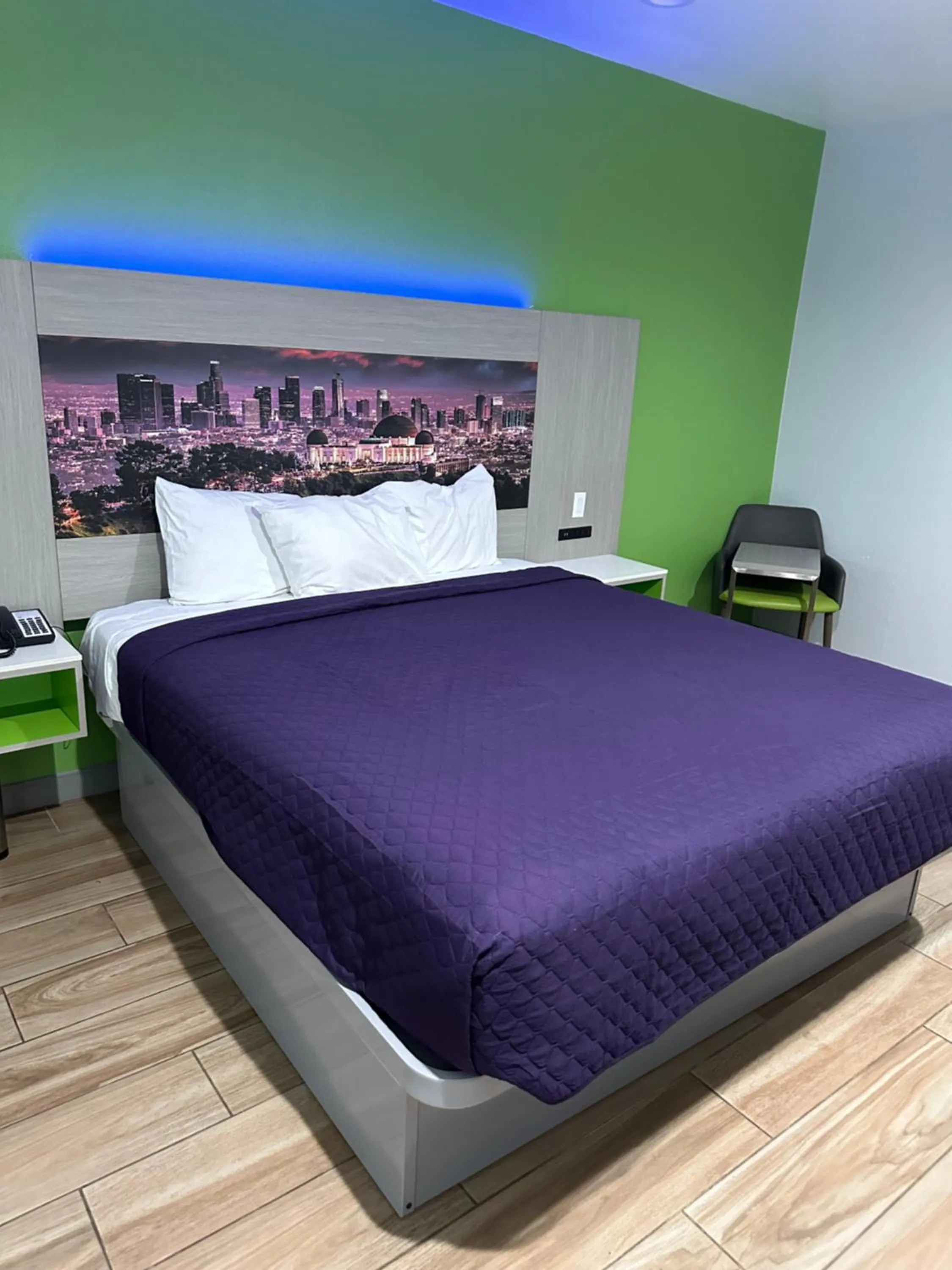 Bed in Garden Inn San Gabriel