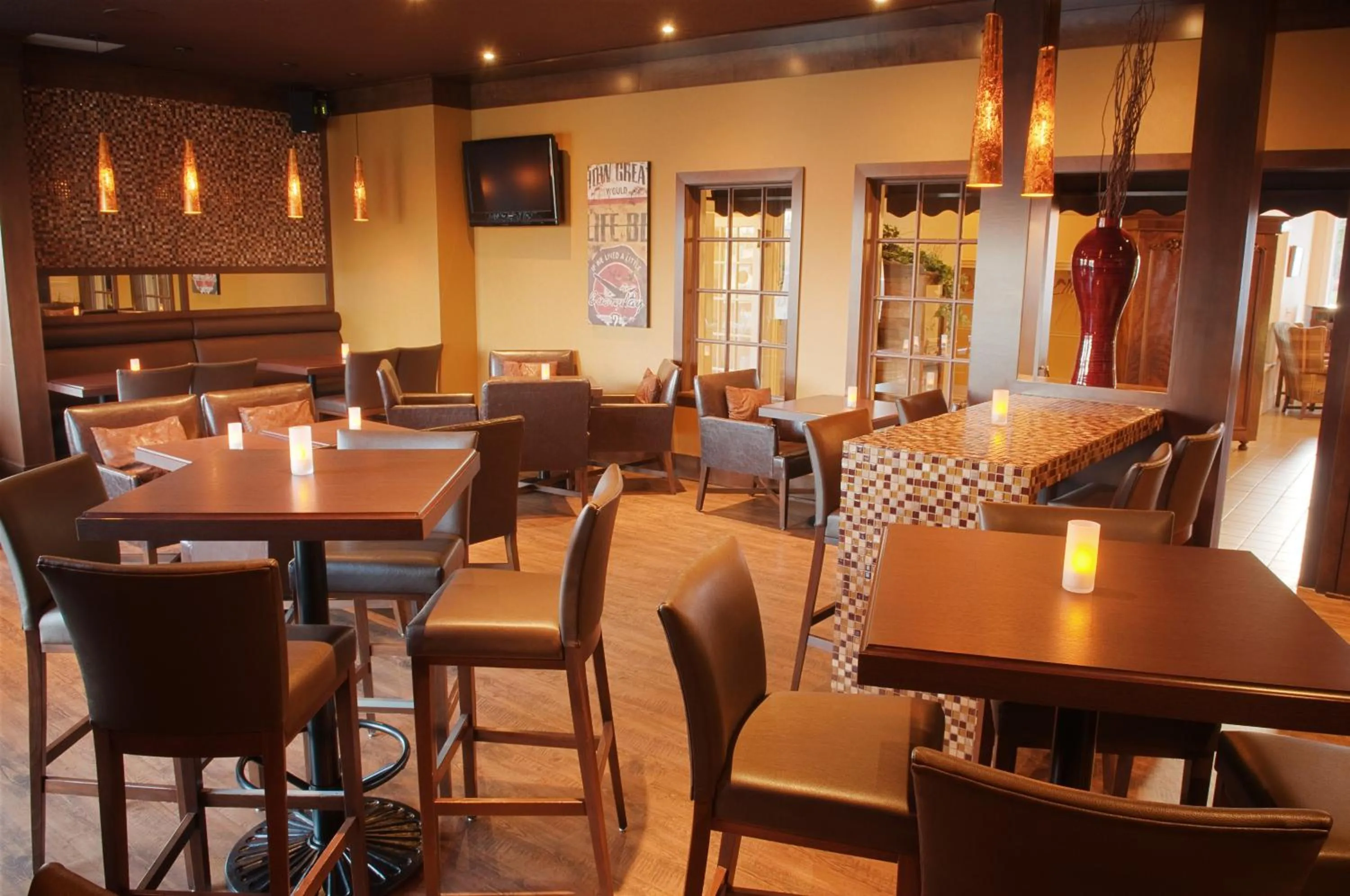 Restaurant/places to eat in Atlantic Host Hotel, Trademark Collection by Wyndham