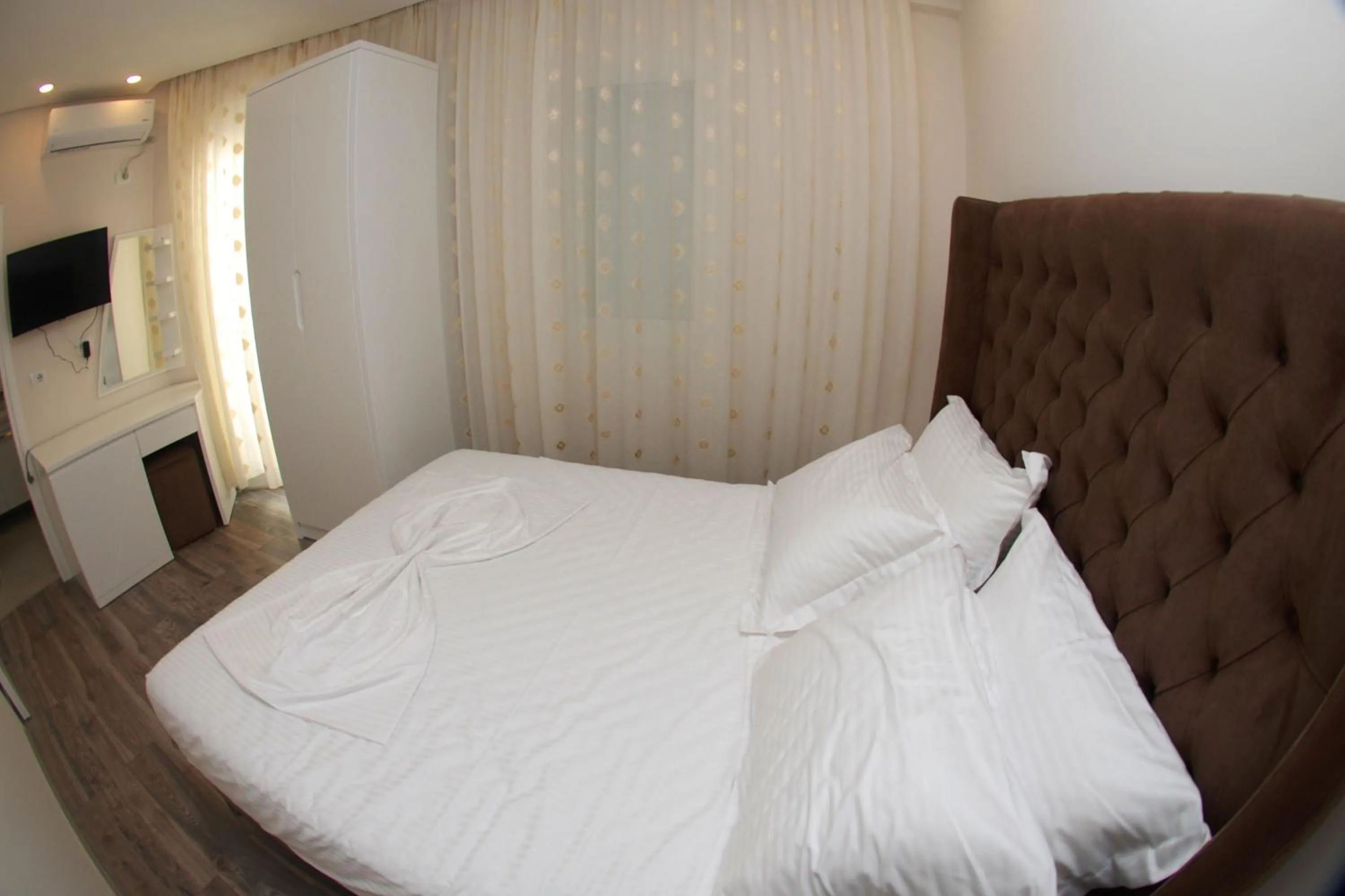 Bed in Hotel Ramo Saranda