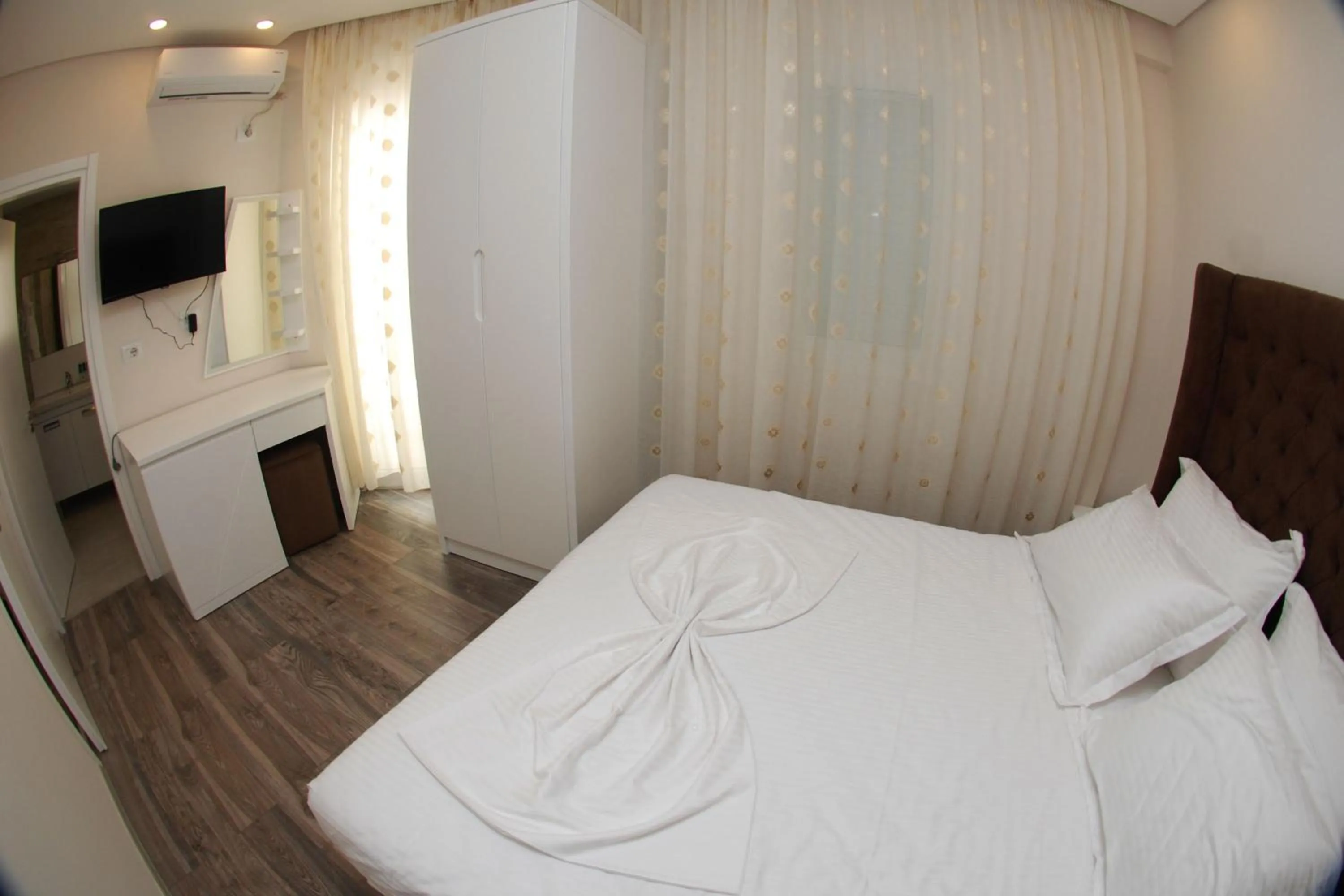 Bed in Hotel Ramo Saranda