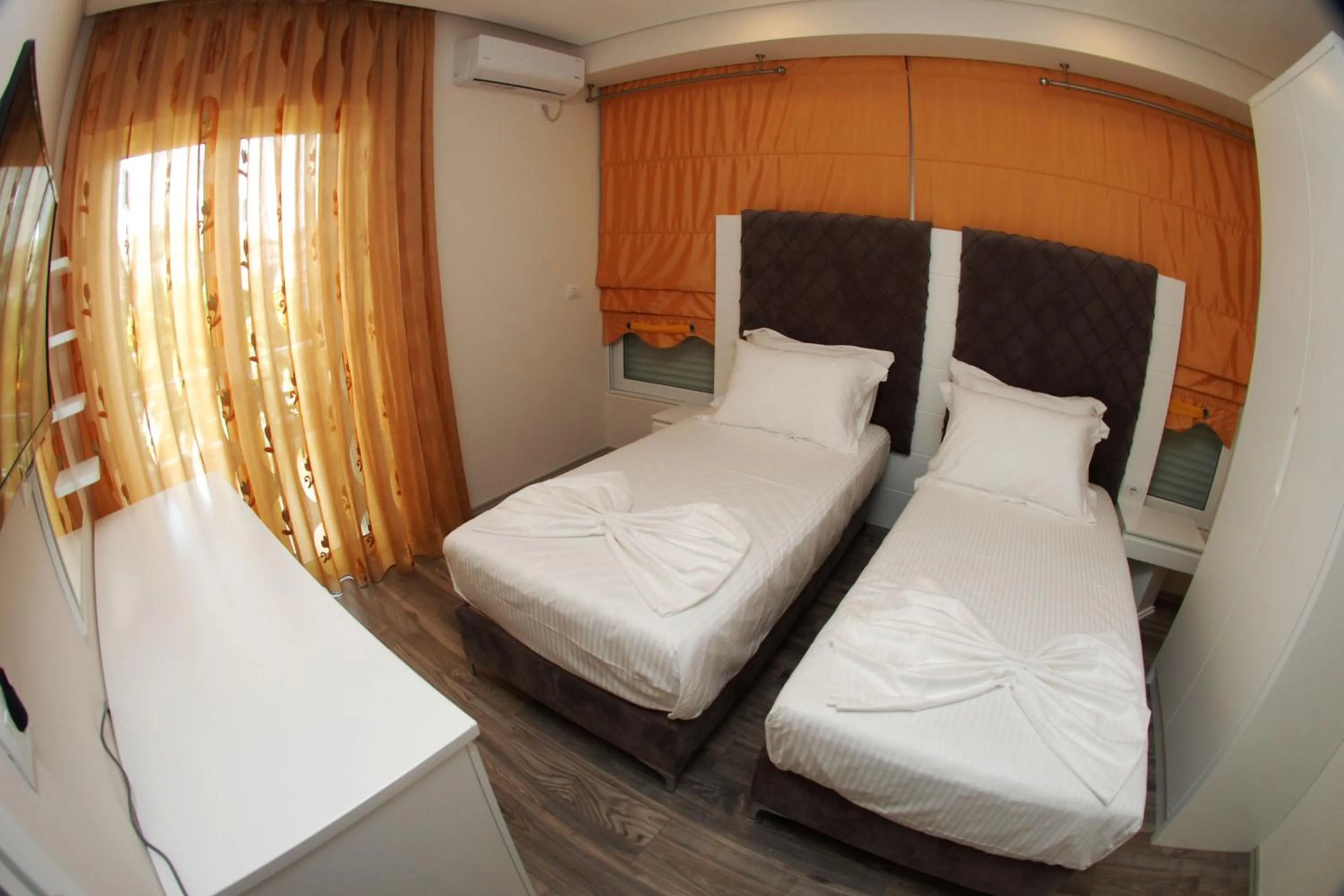 Bed in Hotel Ramo Saranda