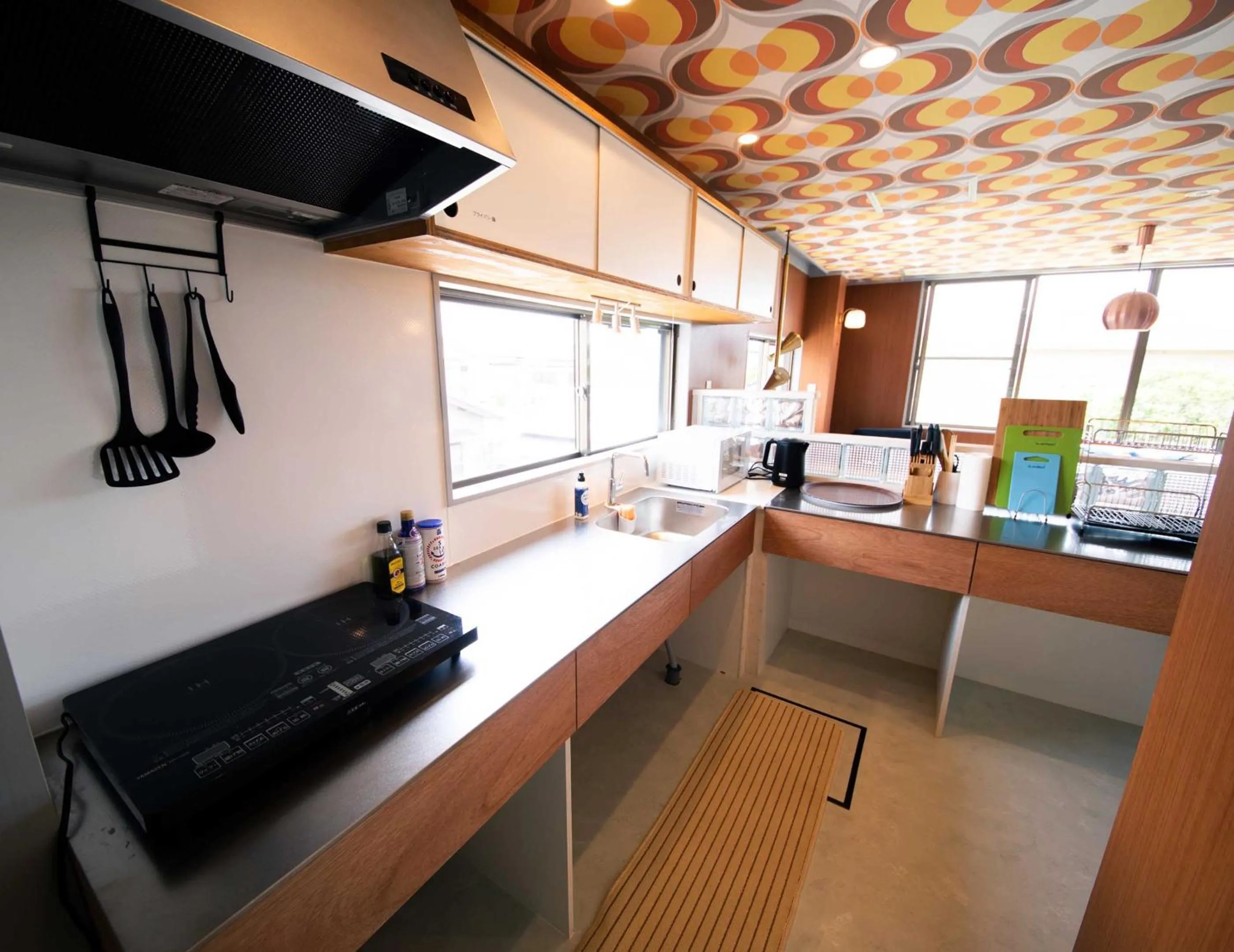 Kitchen or kitchenette in tune Hostel（ツネホステル館山）