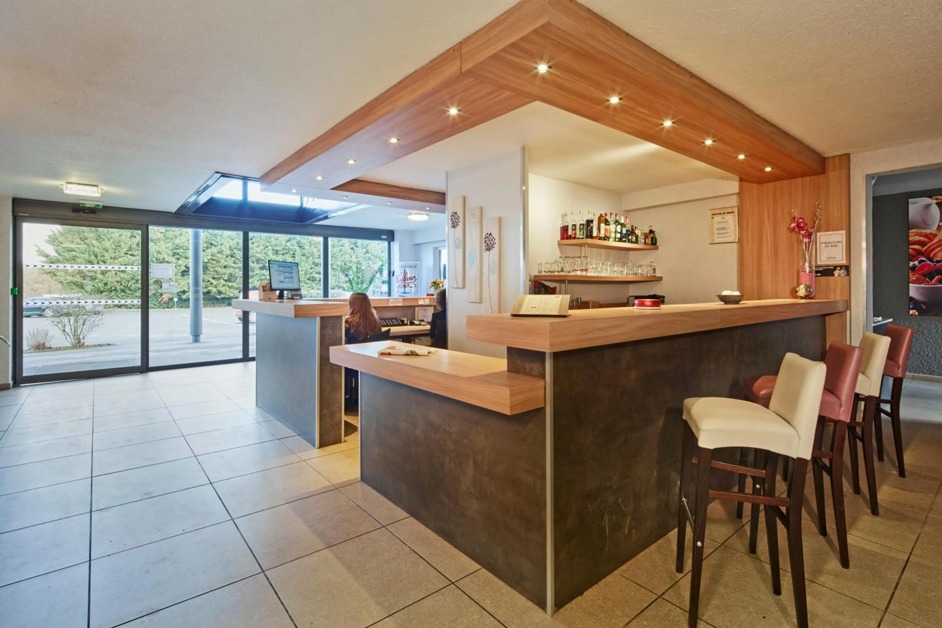 Lounge or bar in Kyriad Direct Auxerre - Appoigny