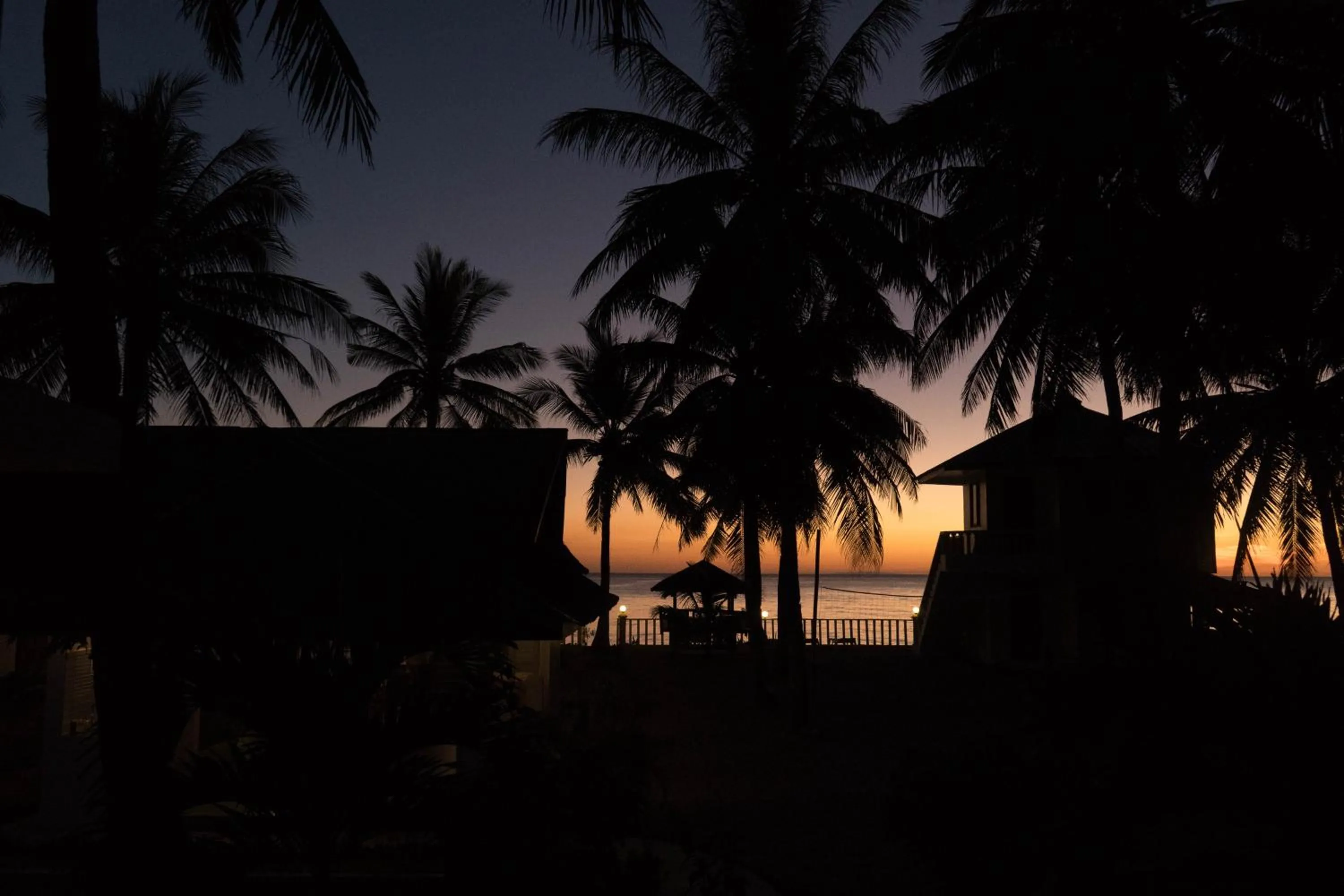 Sea view in Lanas Beach Resort Carabao Island