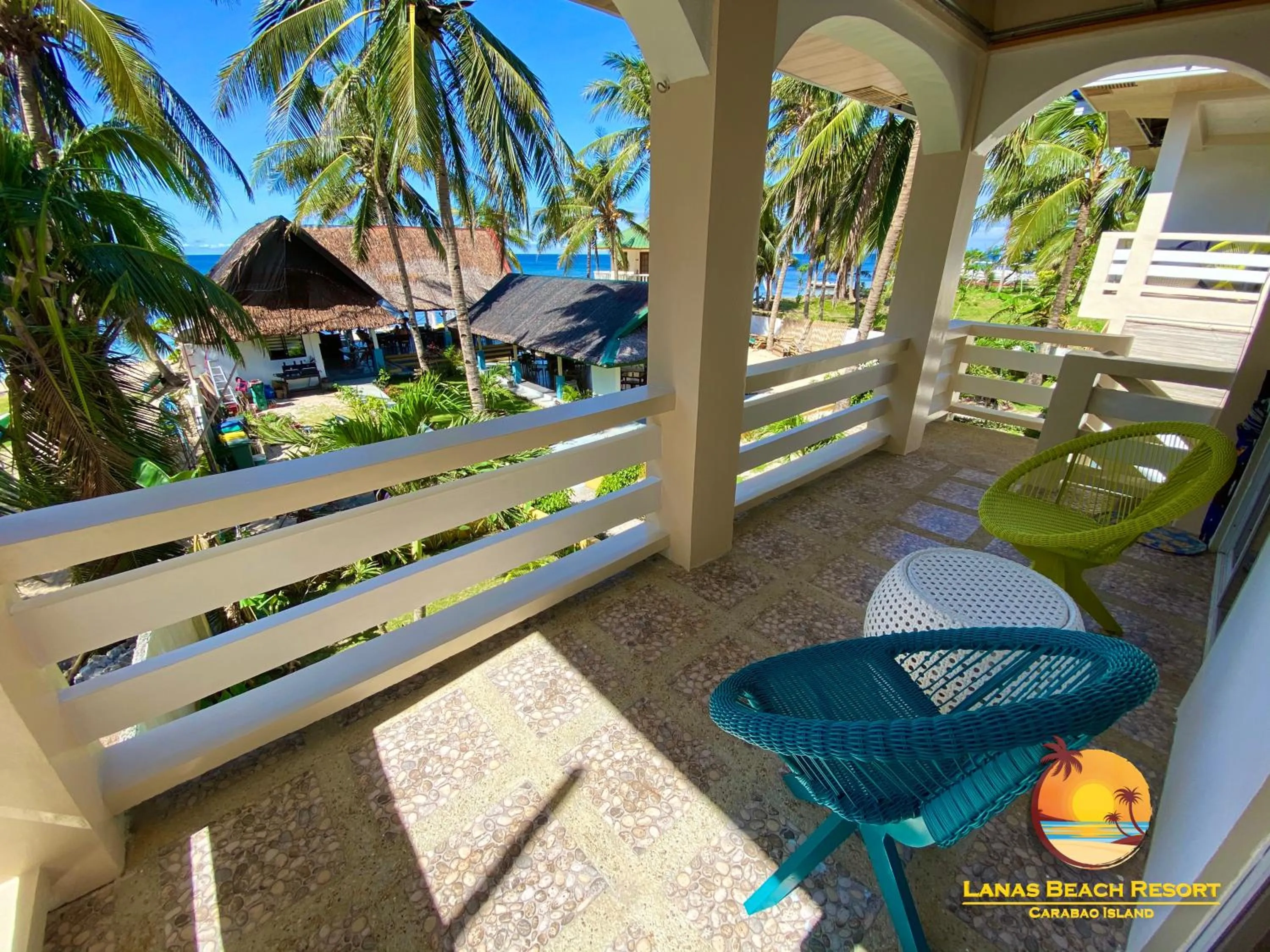 Balcony/Terrace in Lanas Beach Resort Carabao Island
