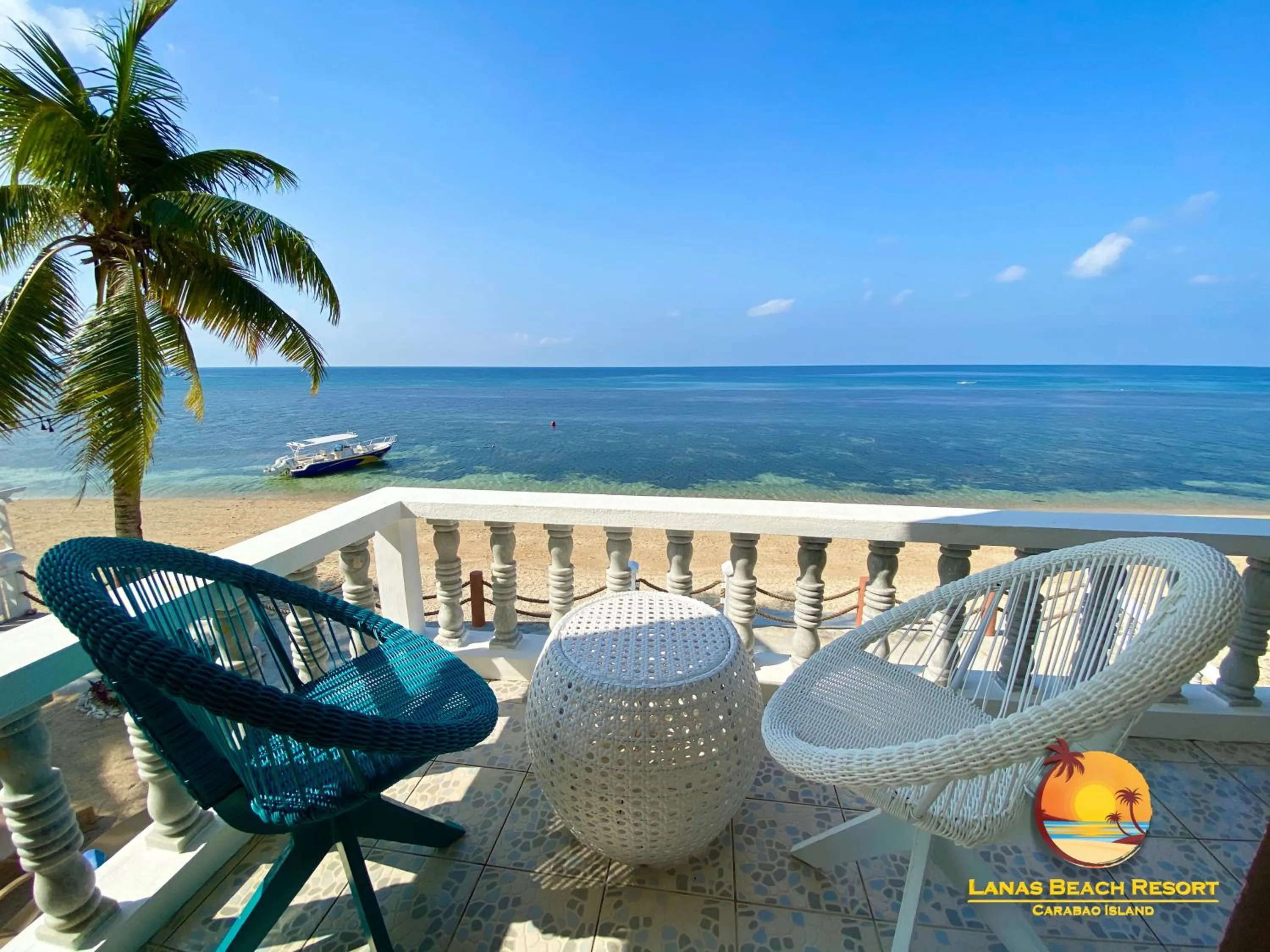 Balcony/Terrace in Lanas Beach Resort Carabao Island