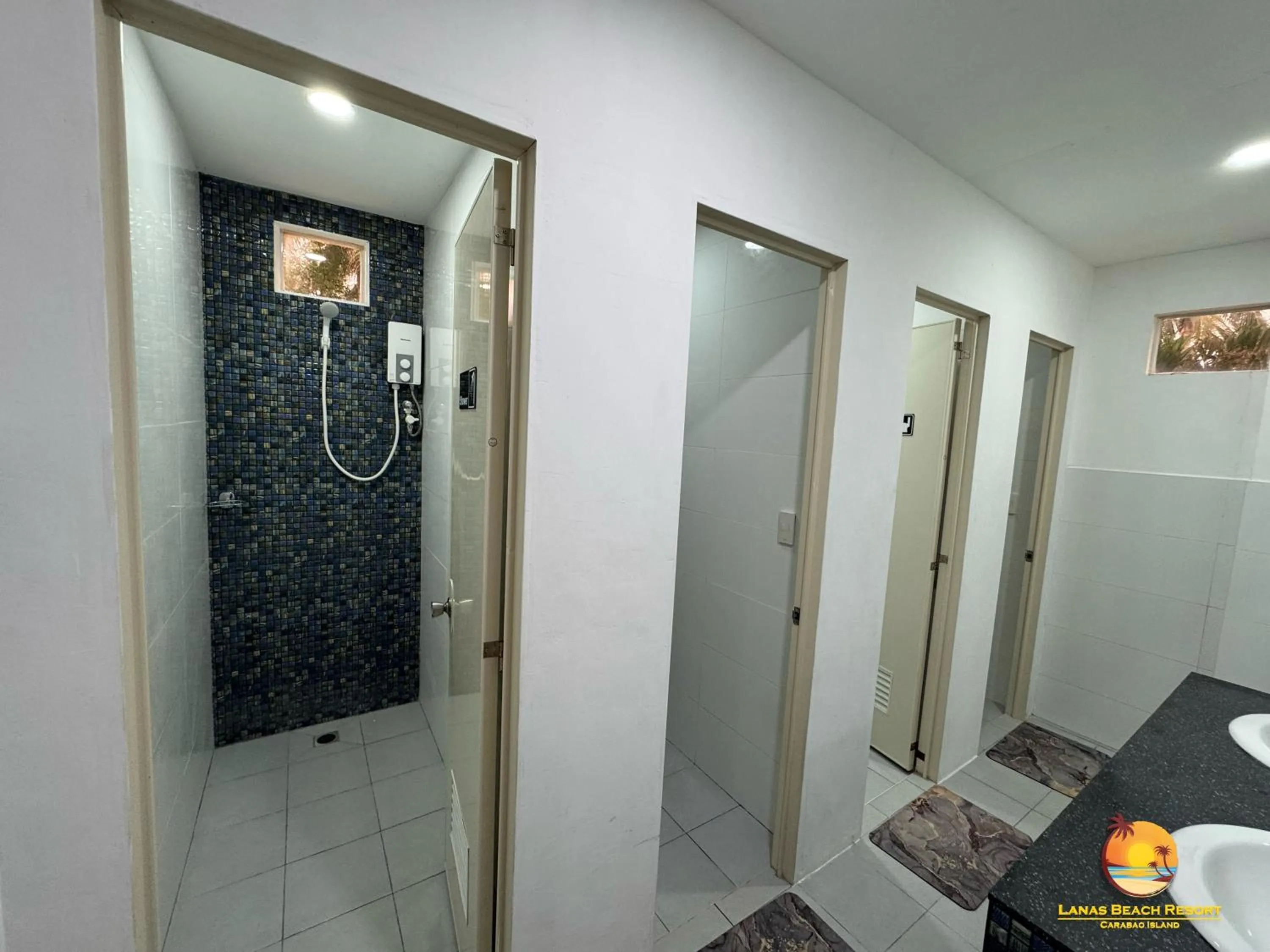 Shower in Lanas Beach Resort Carabao Island
