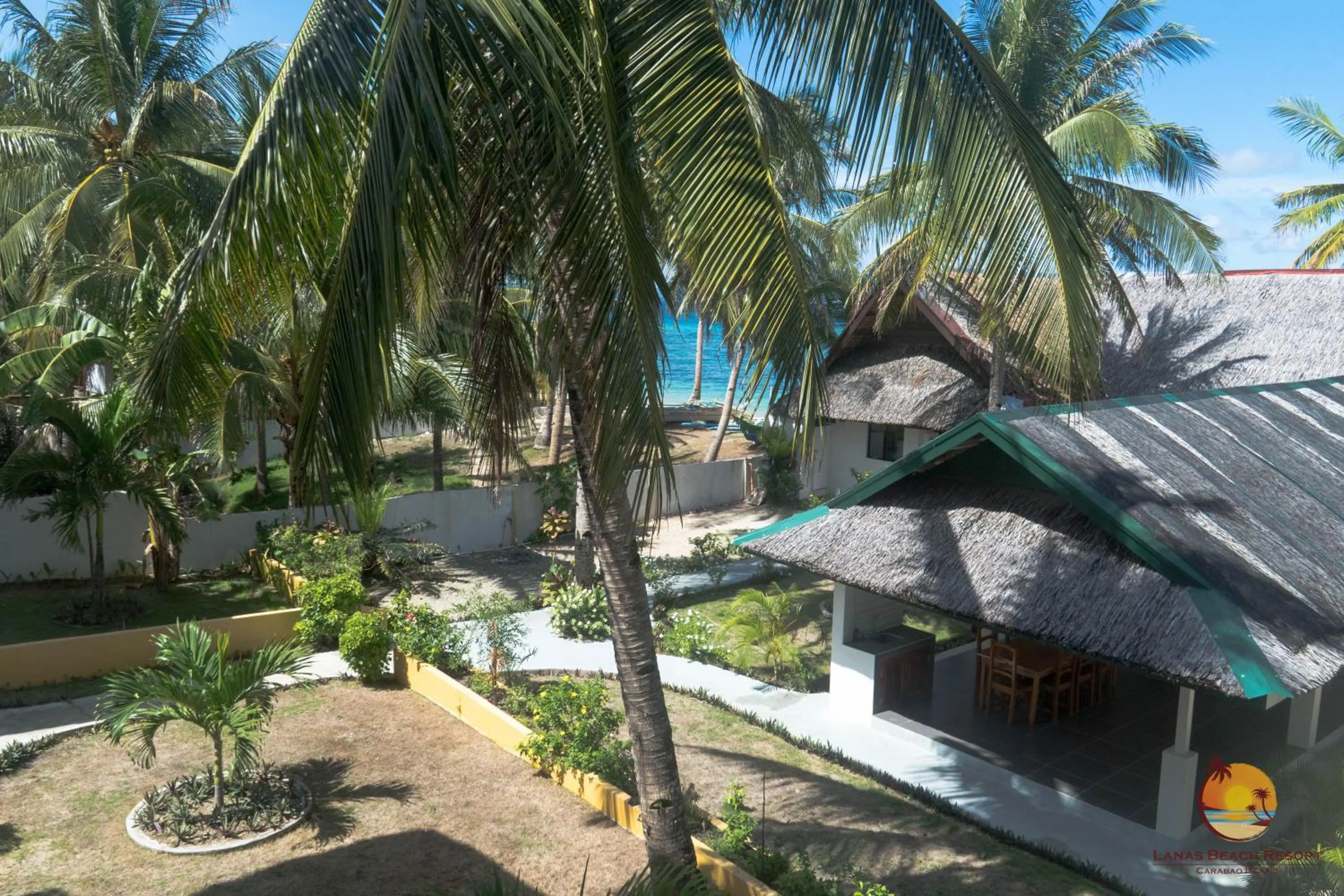 Property building in Lanas Beach Resort Carabao Island