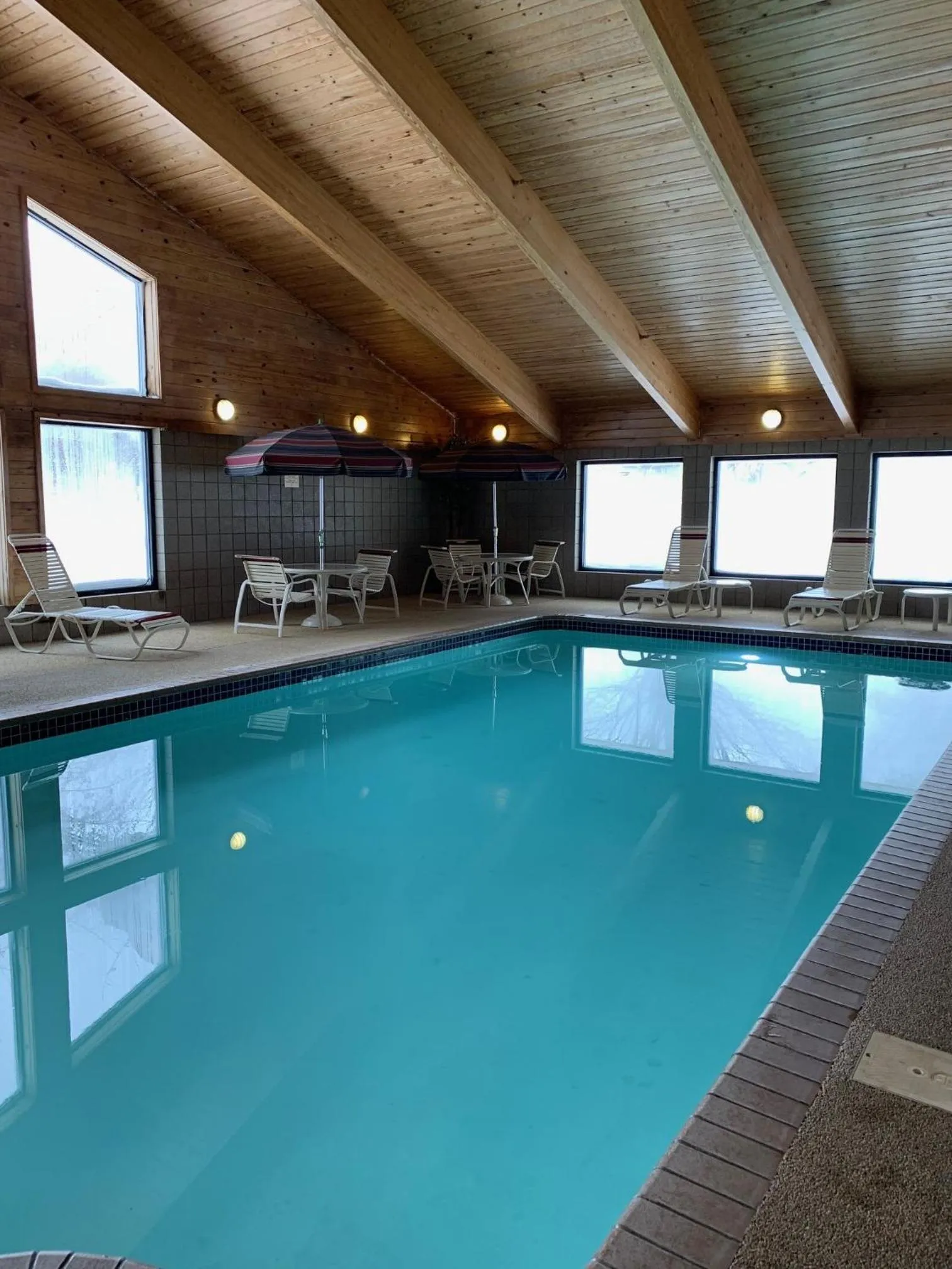 AmericInn by Wyndham Hampton